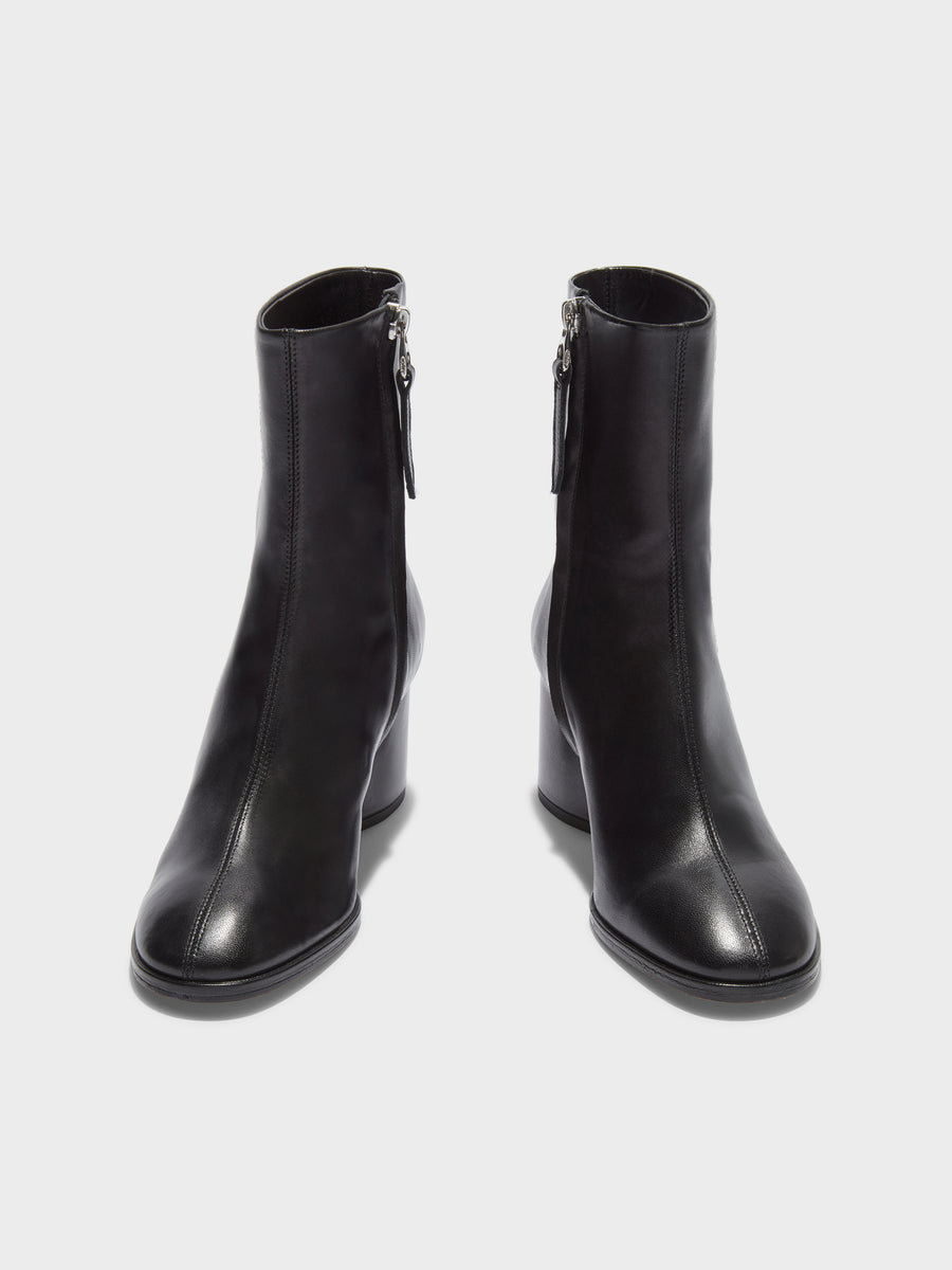 Ayla Round-Toe Boots