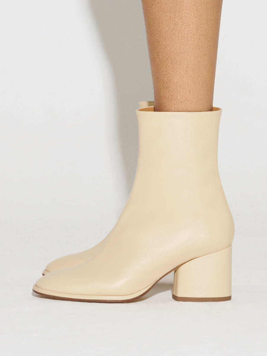 Ayla Round-Toe Boots