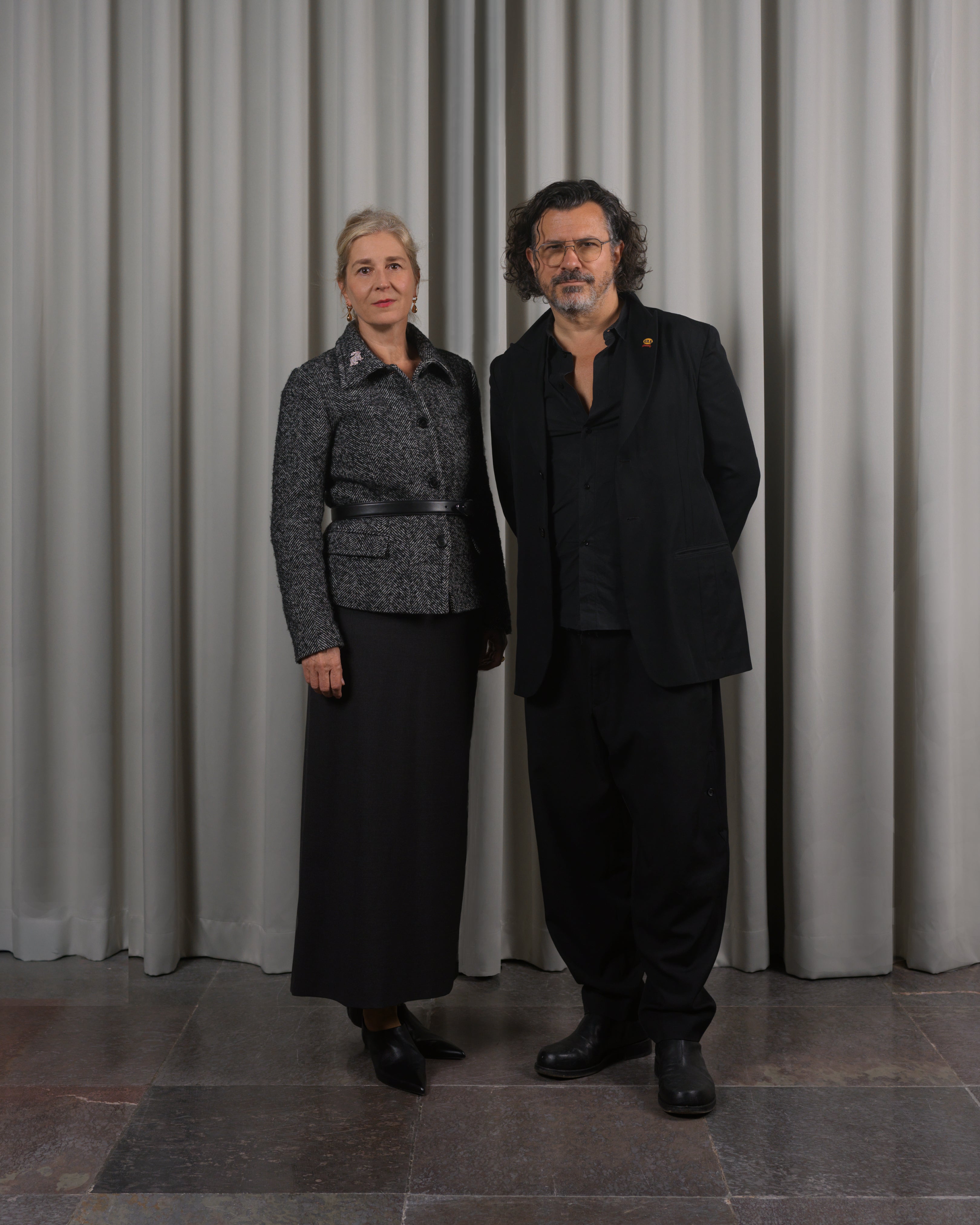 Description of the mobile image