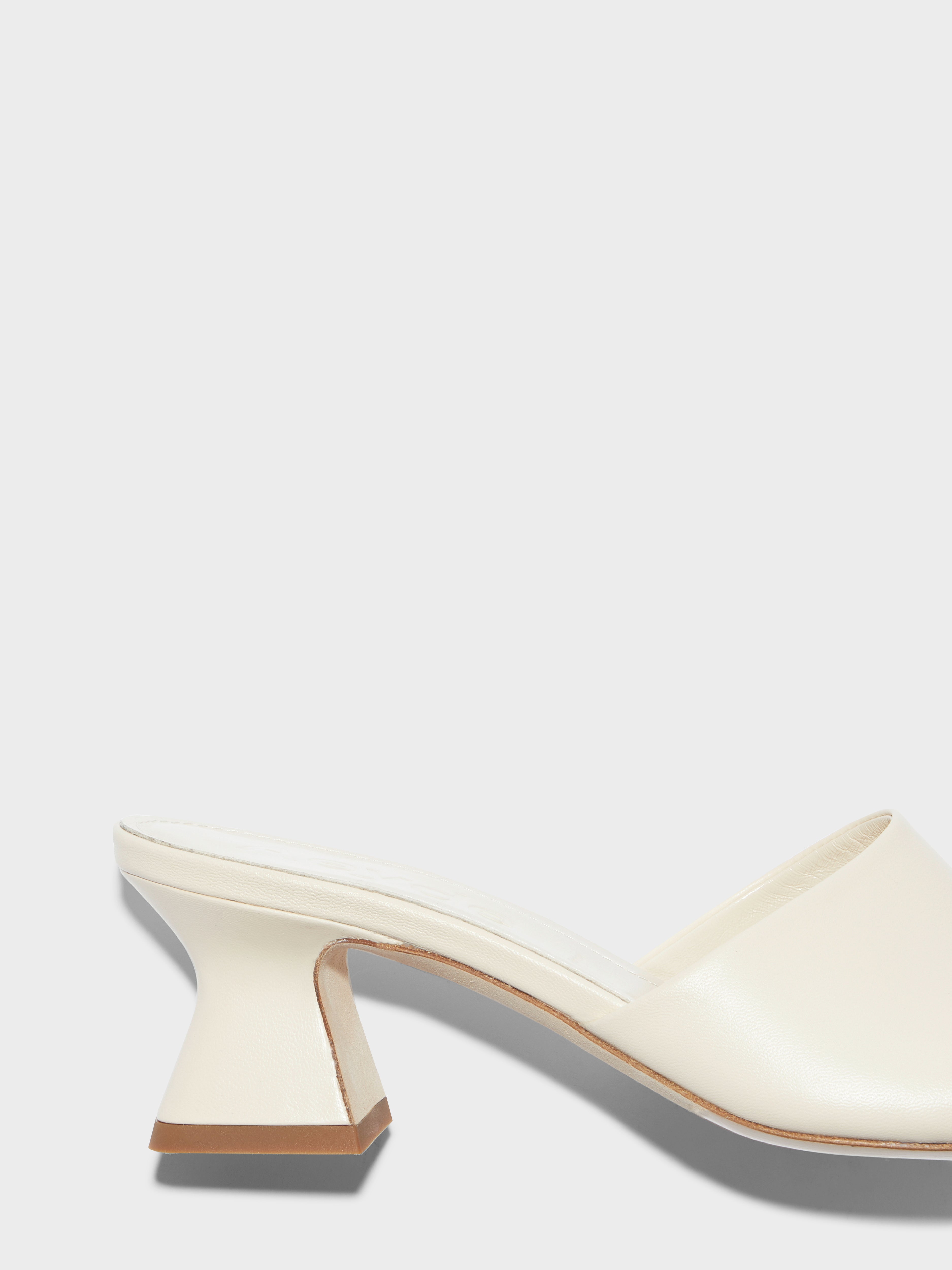 Ale Leather Mules - Image 4