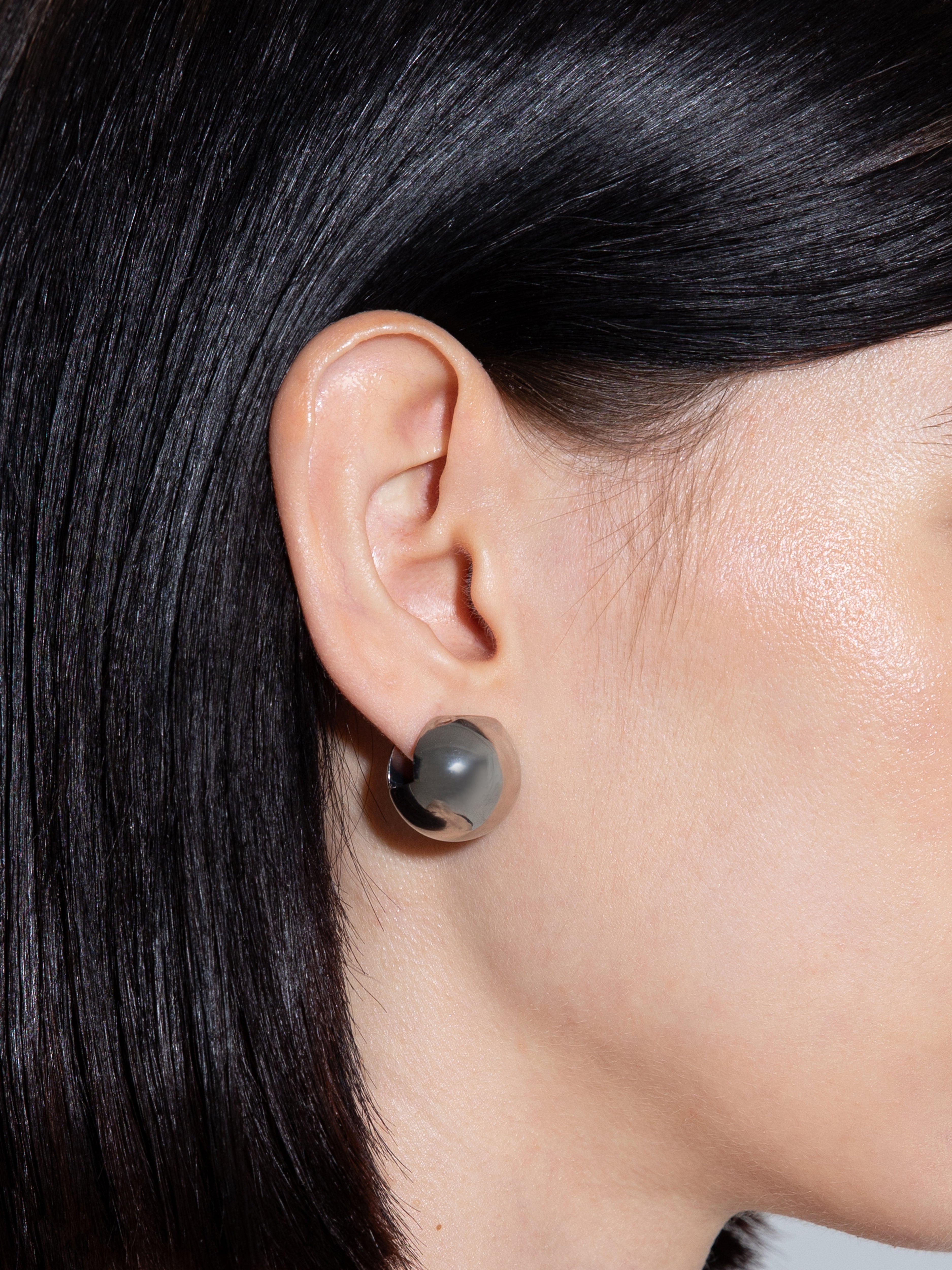Alice Medium Palladium-Plated Earrings - Image 4