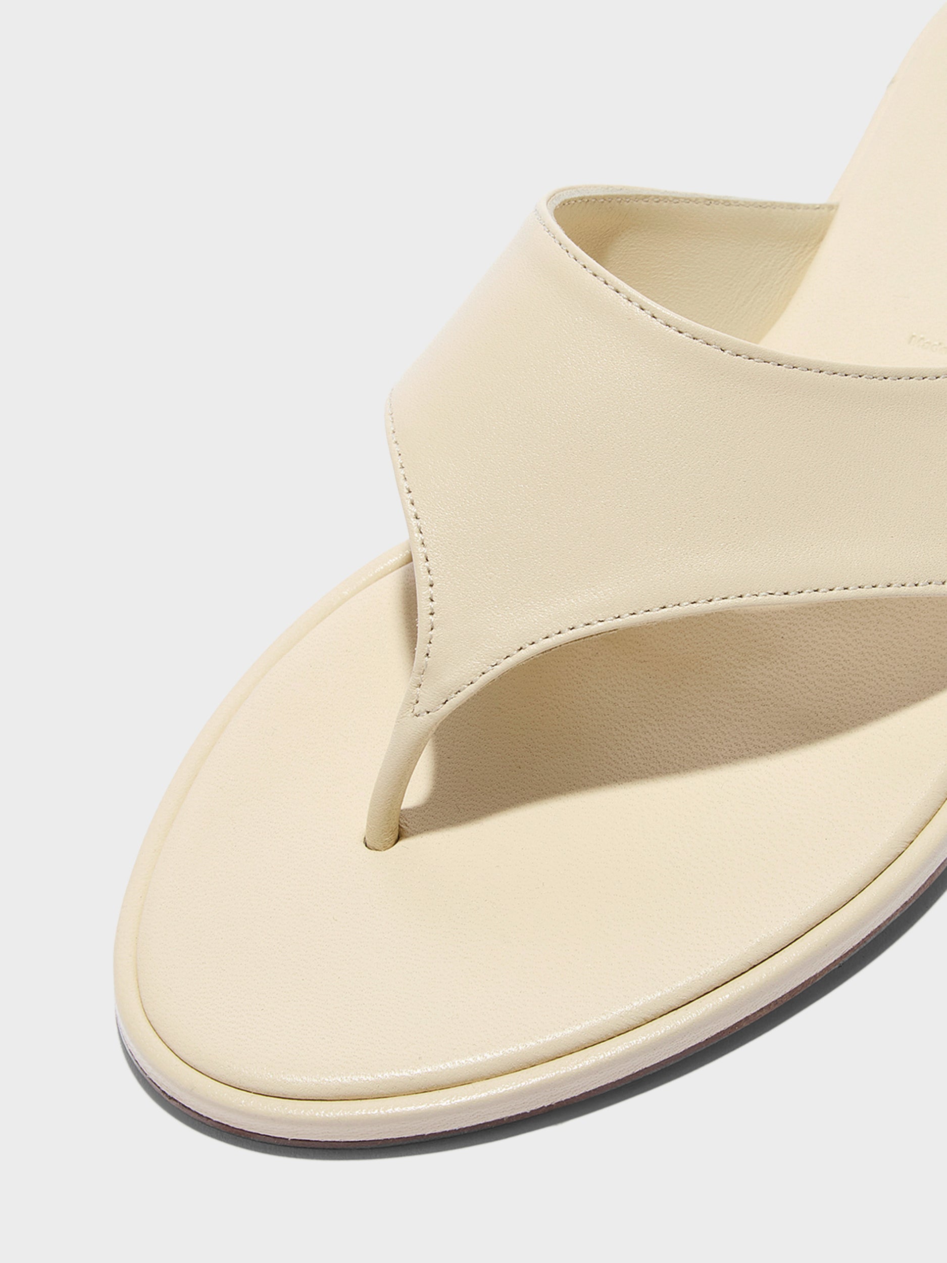 Aeyde | Amaya Leather Flat Sandals for Women | Creamy Nappa | Round Toe | Flat Heel | Heel Details
