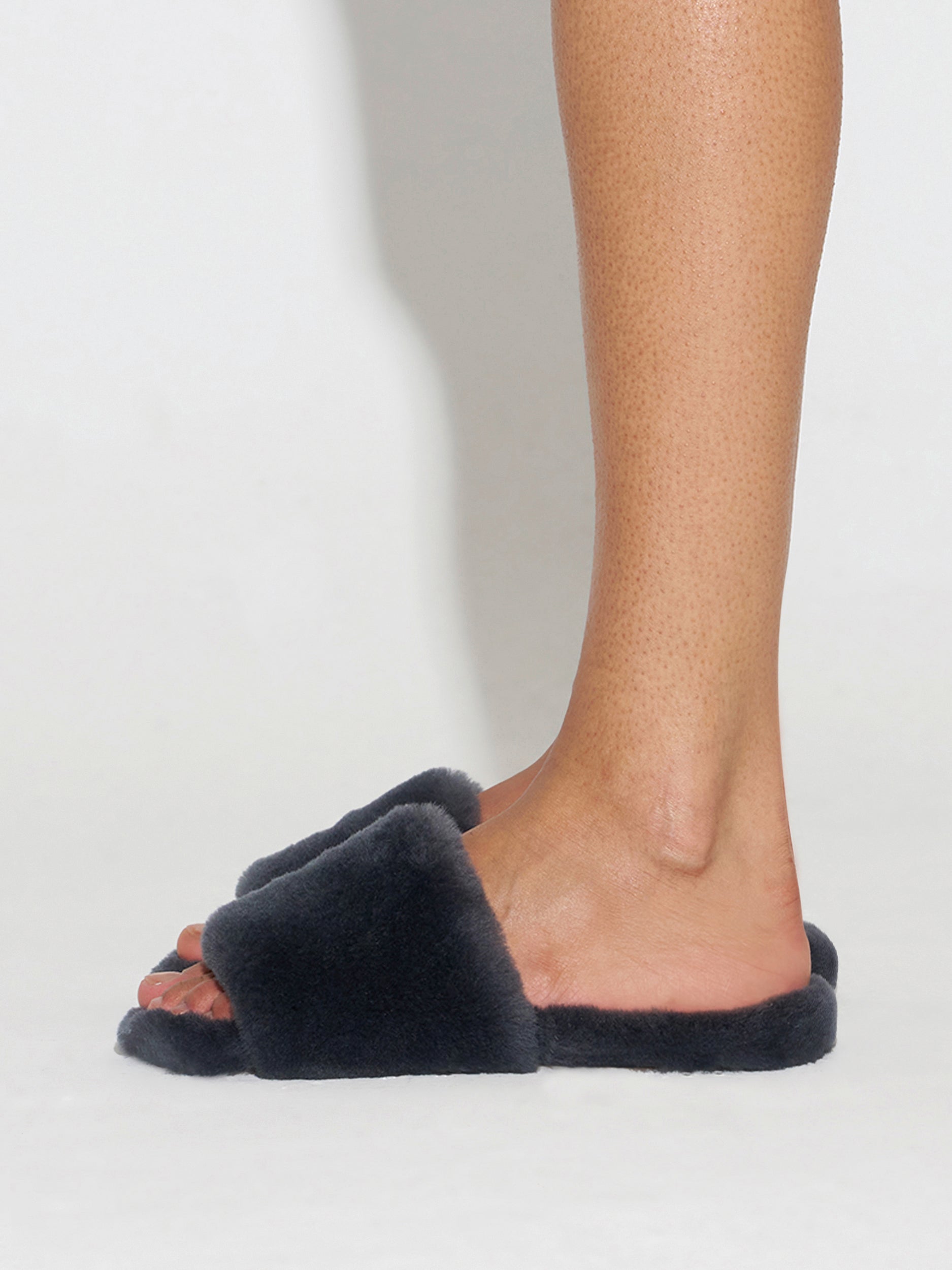 Anna Shearling Slippers - Image 6
