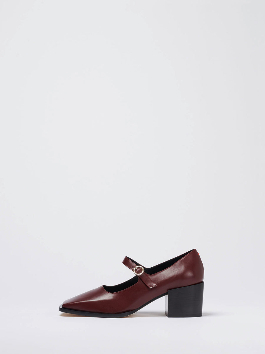 Anya Port Calf