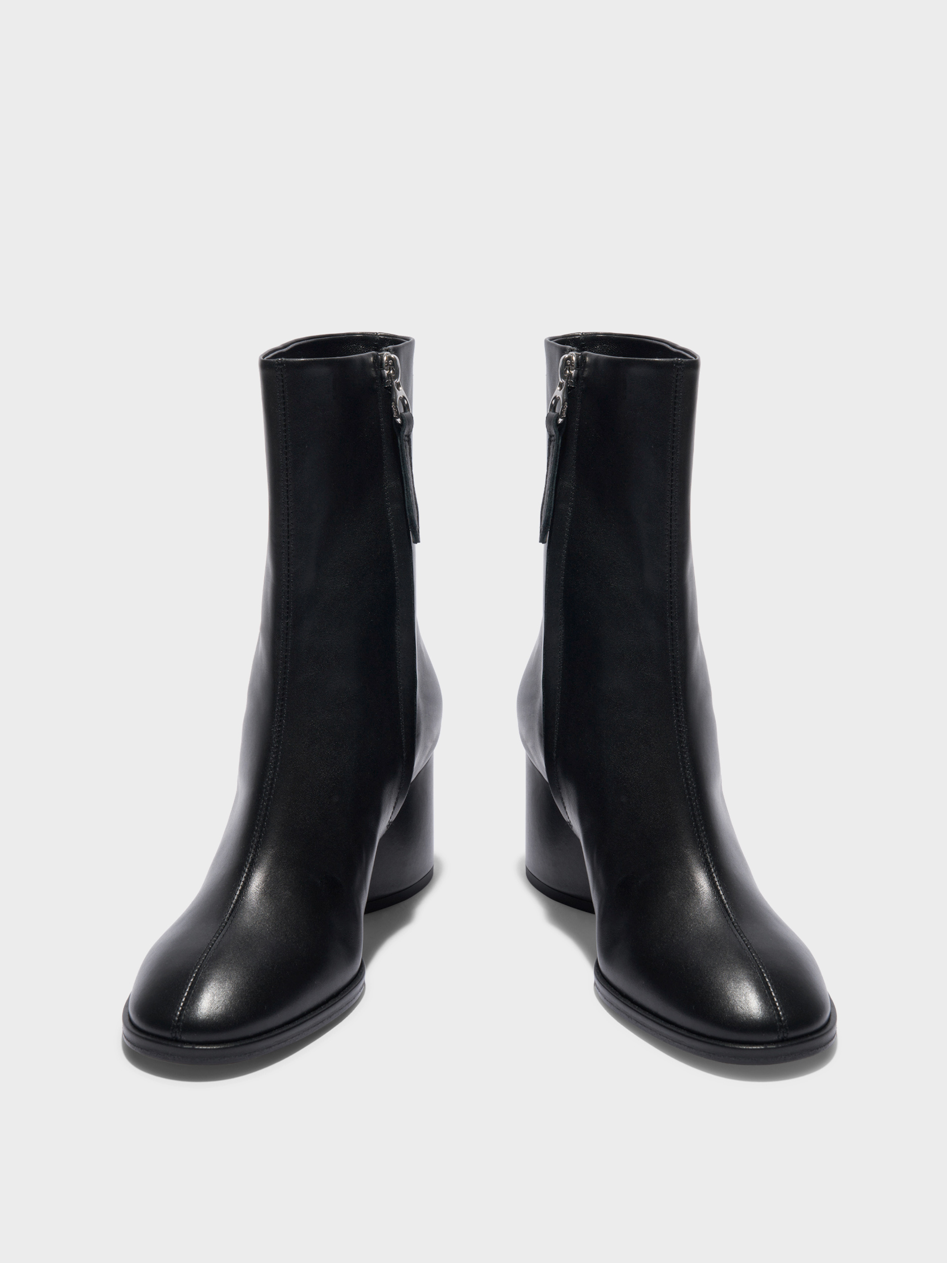 Aeyde | Ayla Leather Ankle Boots Leather Ankle Boots for Women | Black Calf | Round Toe | Mid Heel | Front View