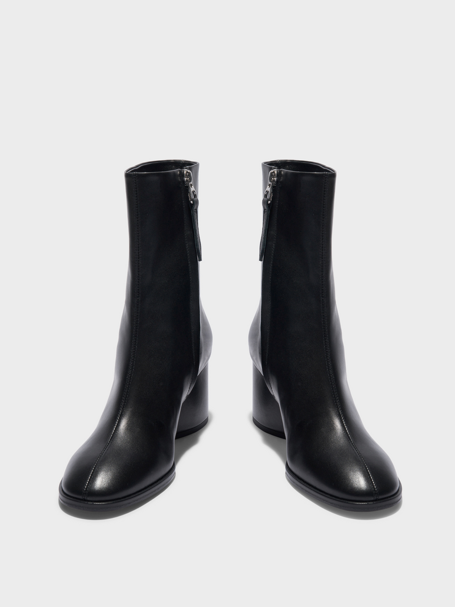 Aeyde | Ayla Leather Ankle Boots Leather Ankle Boots for Women | Black Calf | Round Toe | Mid Heel | Front View