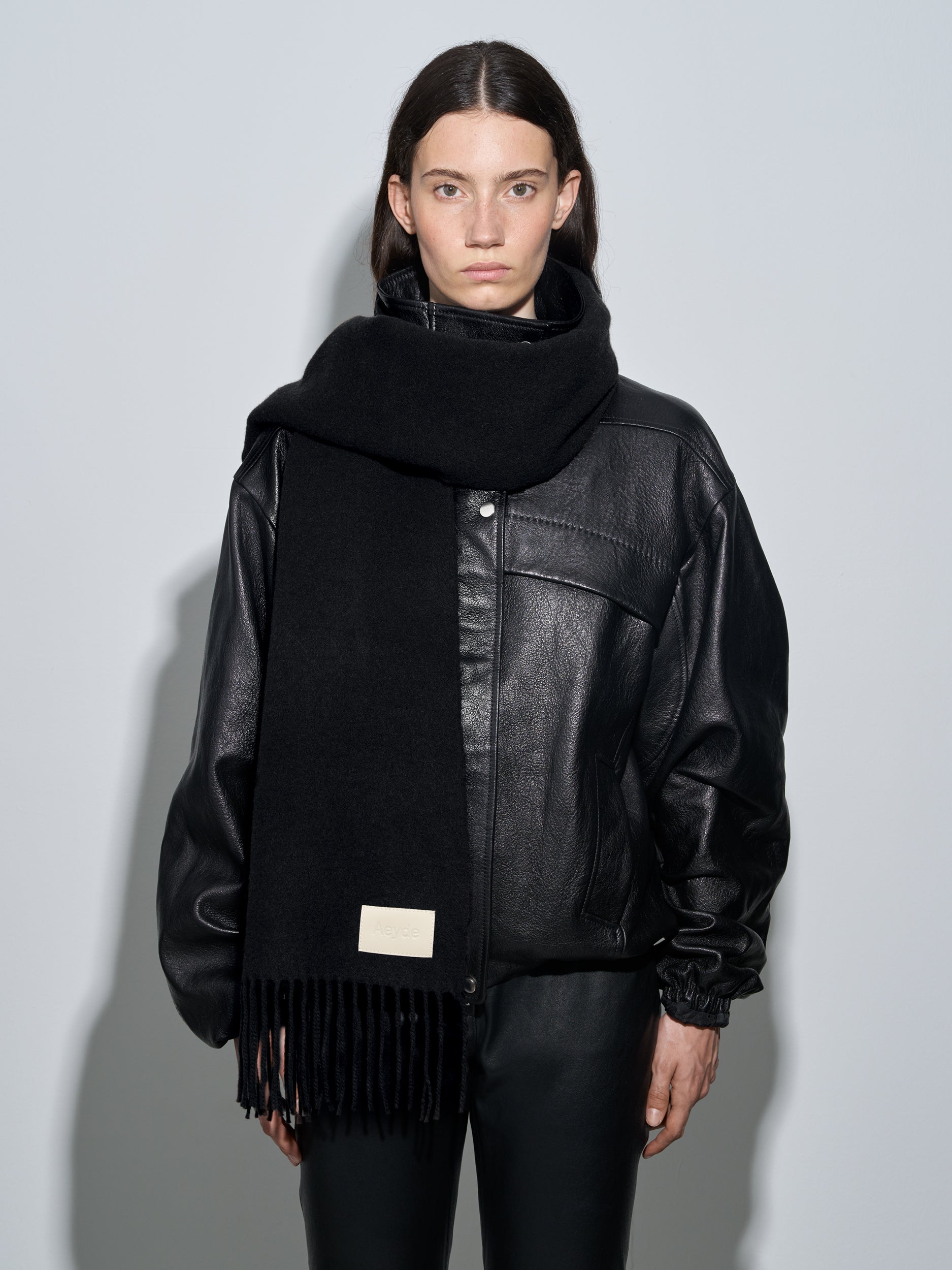 Bela Cashmere Scarf - Image 3