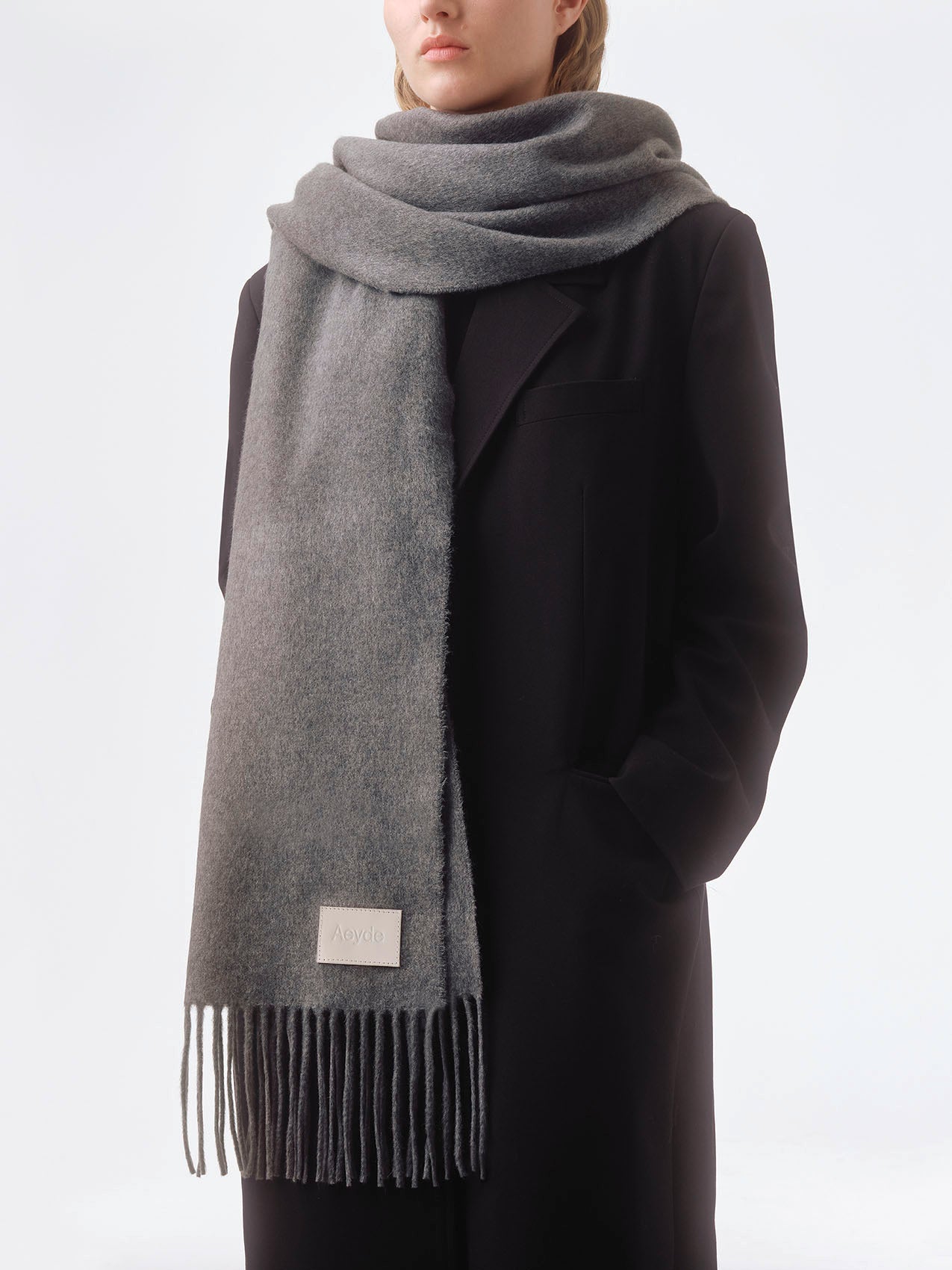 Bela Cashmere Scarf - Image 3