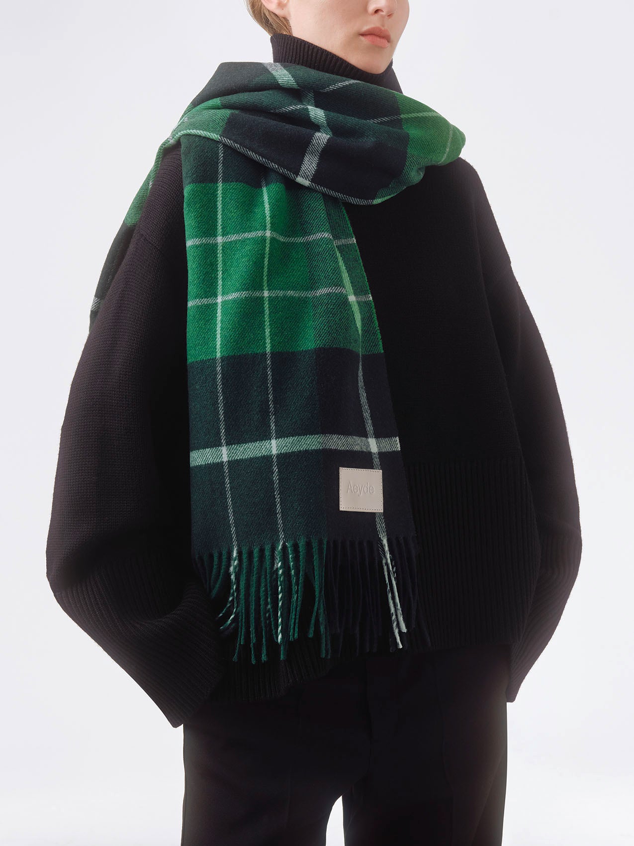 Benn Wool Scarf - Image 3
