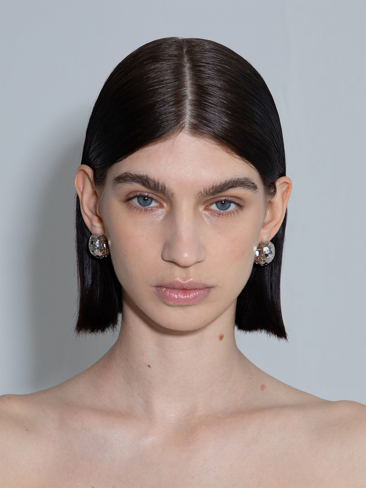 Carter Palladium-Plated Hoop Earrings - Image 3