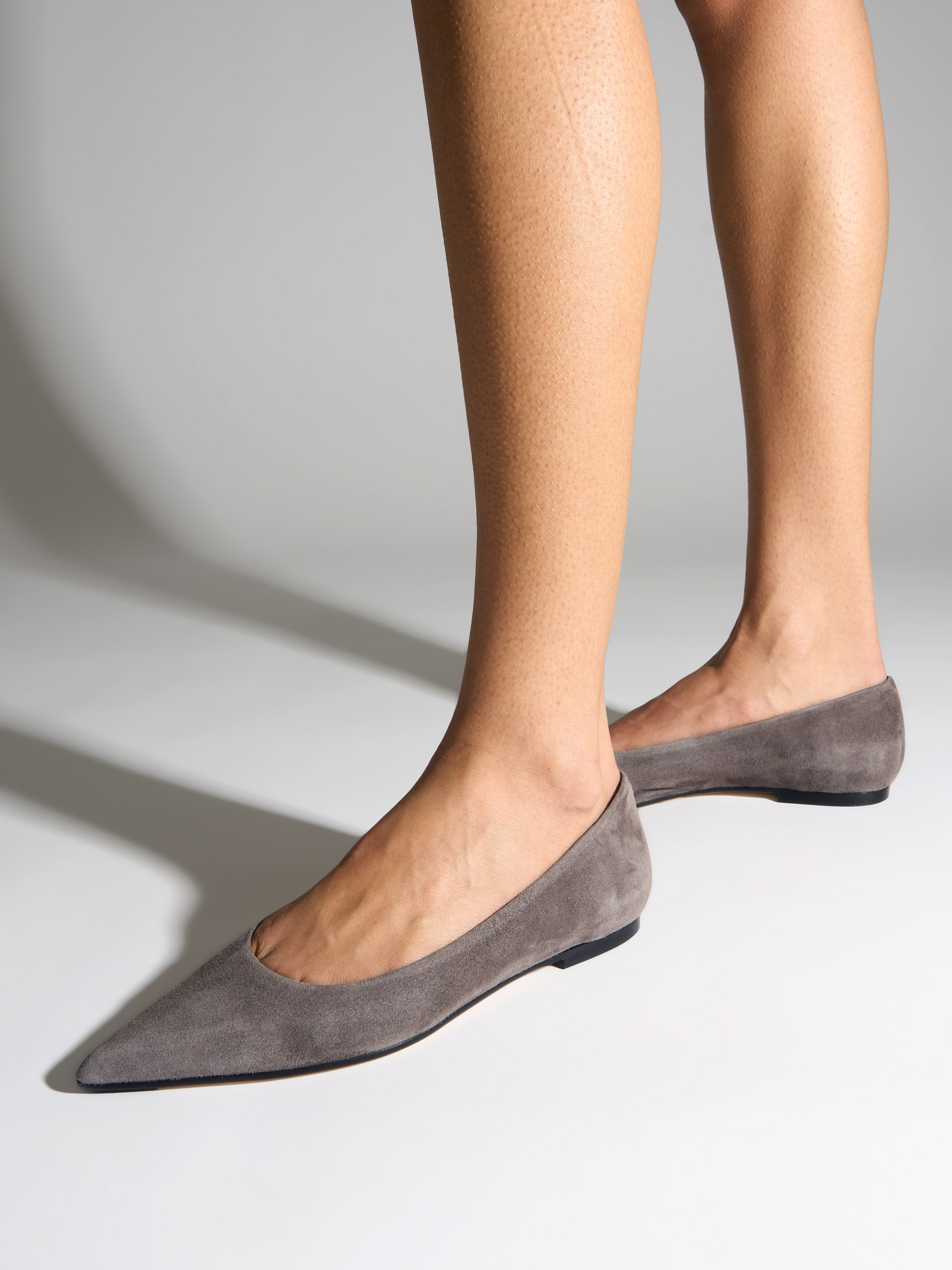 Aeyde | Cassy Pointed-Toe Flats Leather Flats for Women | Taupe Suede | Pointed Toe | Flat Heel | How to Style