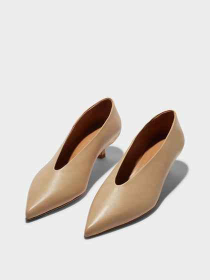 Aeyde | Clara Leather Pumps Leather Pumps for Women | Latte Nappa | Pointed Toe | Low Heel | On Feet