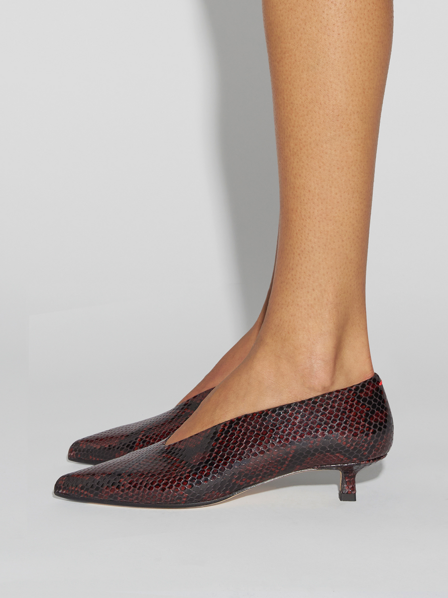 Aeyde | Clara Pointed-Toe Pumps Leather Pumps for Women | Port Snake | Pointed Toe | Low Heel | How to Style