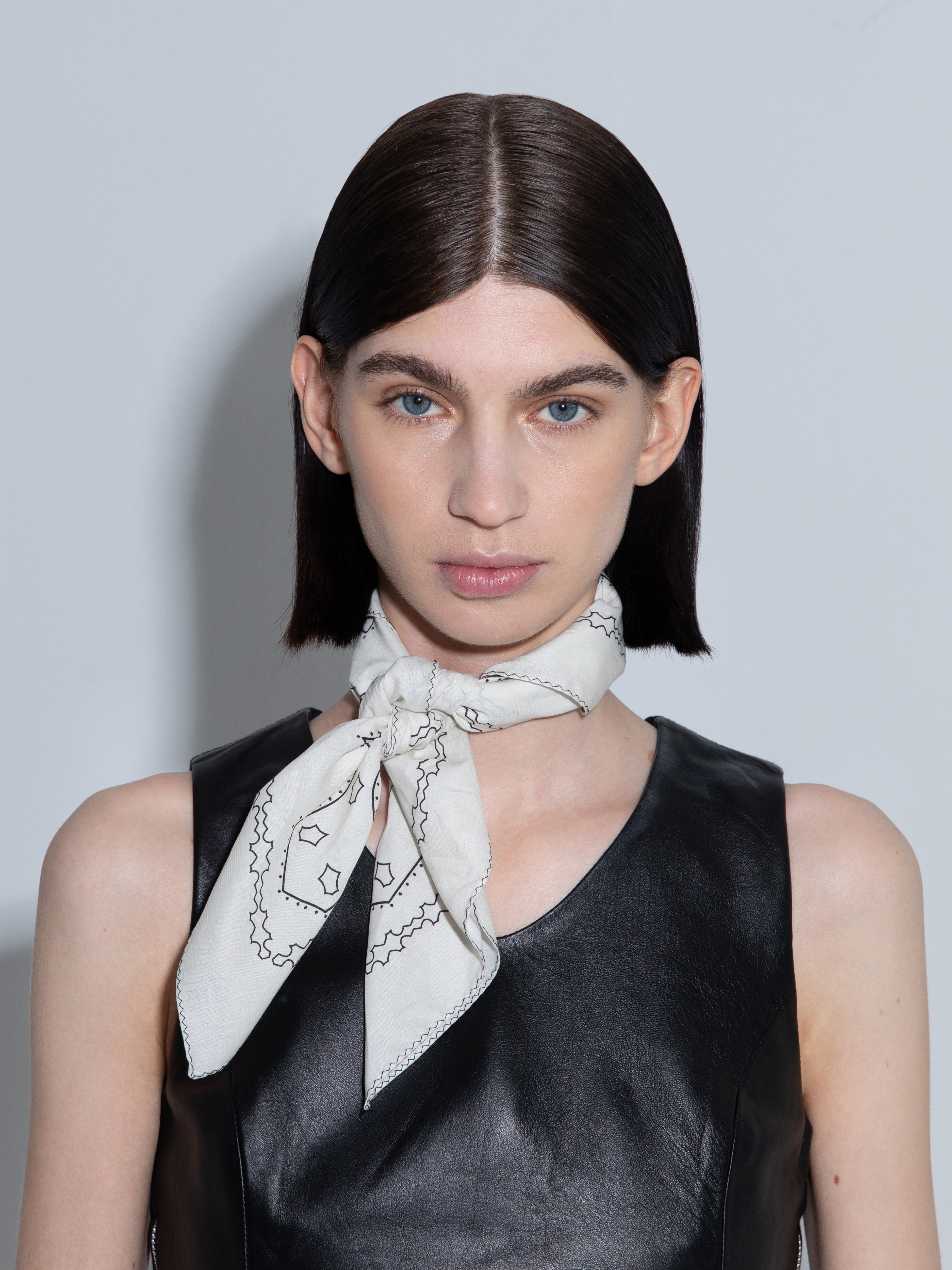 Aeyde | Dakota Printed Cotton Scarf Scarves for Women | Creamy Cotton | Luxury Materials | Handmade in Italy | How to Style