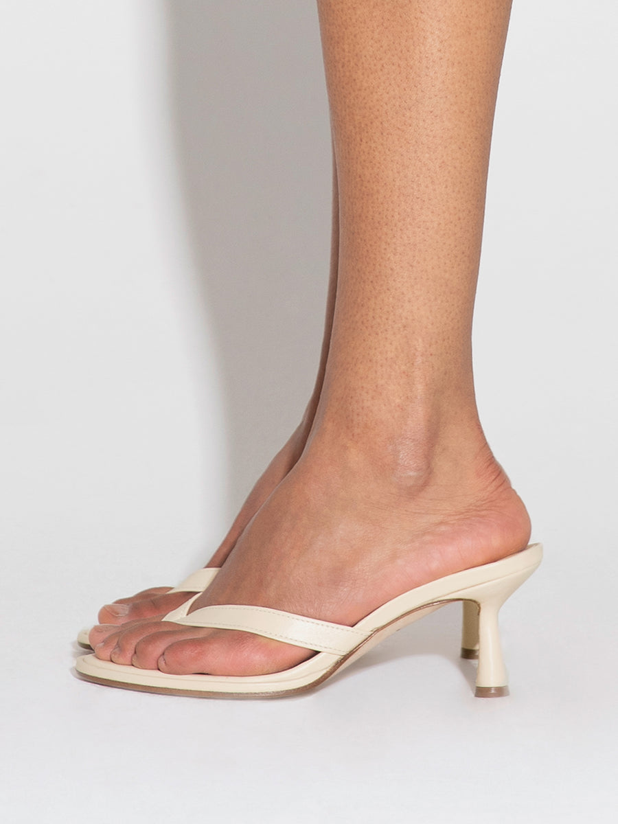 Daphne Leather Toe-Post Sandals