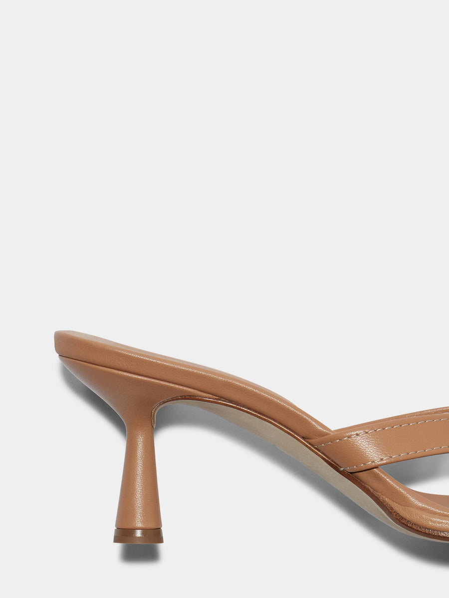 Daphne Leather Toe-Post Sandals