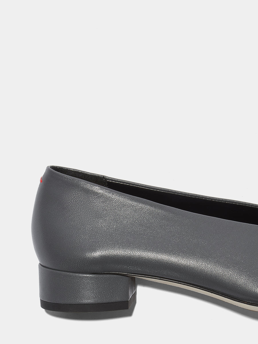 Delia Low-Heeled Ballet Pumps