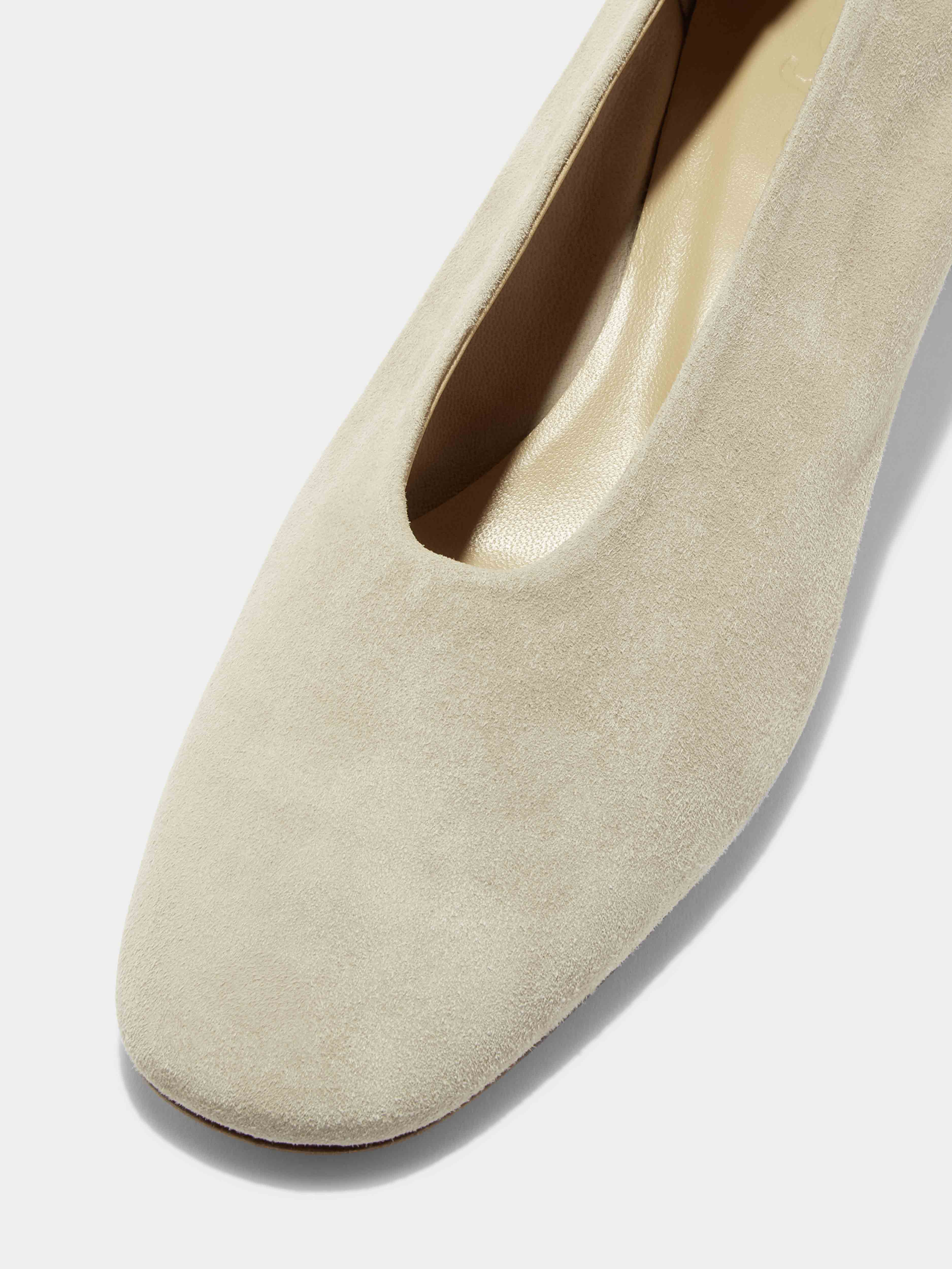 Aeyde | Delia Suede Ballet Flats Leather Flats for Women | Latte Suede | Round Toe | Low Heel | Luxury Materials | Handmade in Italy