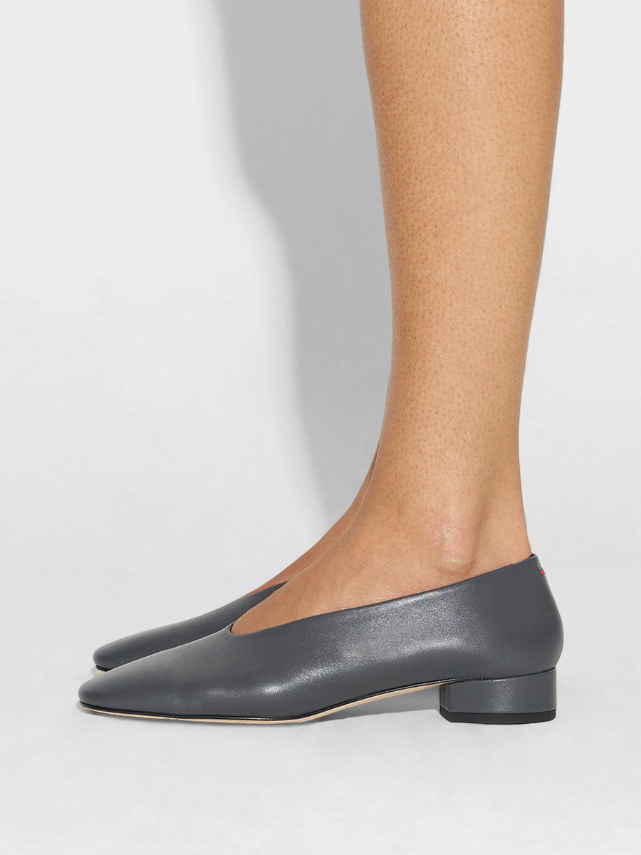 Delia Low-Heeled Ballet Pumps