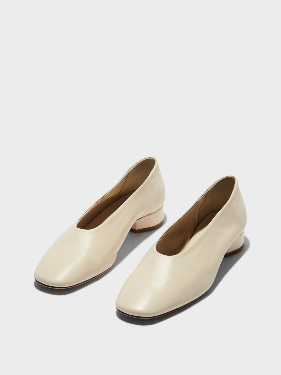 Delia Low-Heeled Ballet Pumps