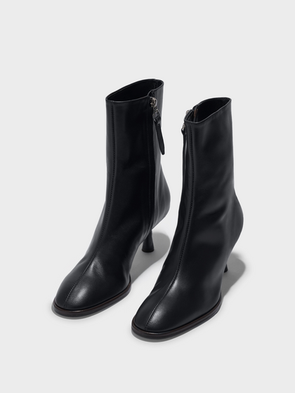 Aeyde | Dorothy Leather Ankle Boots Leather Ankle Boots for Women | Black Calf | Round Toe | Mid Heel | Luxury Materials | Handmade in Italy