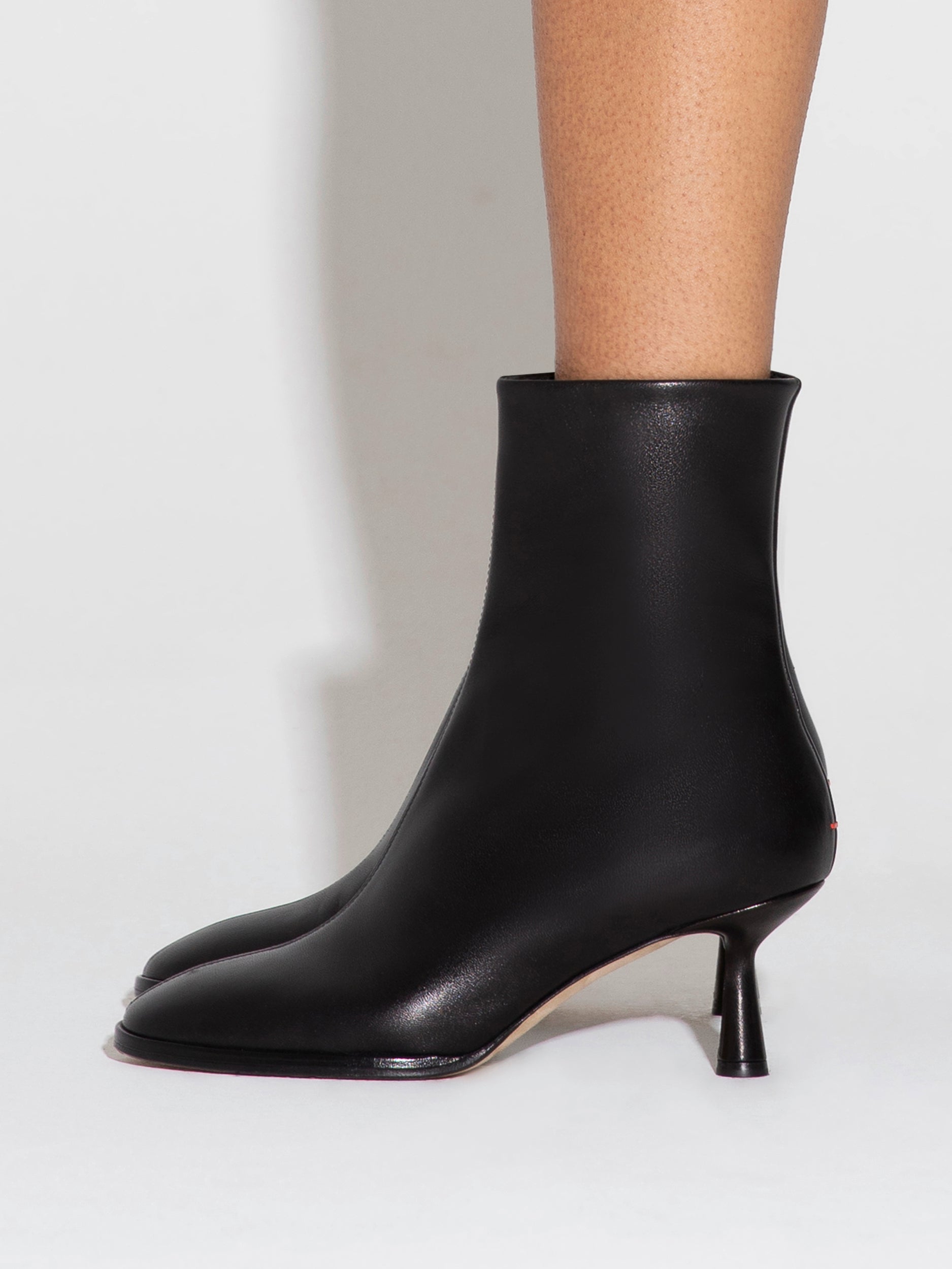 ショートブーツ・ブーティ DOROTHY LEATHER ANKLE BOOTS Dorothy Nappa Leather Ankle Boots – Aeyde