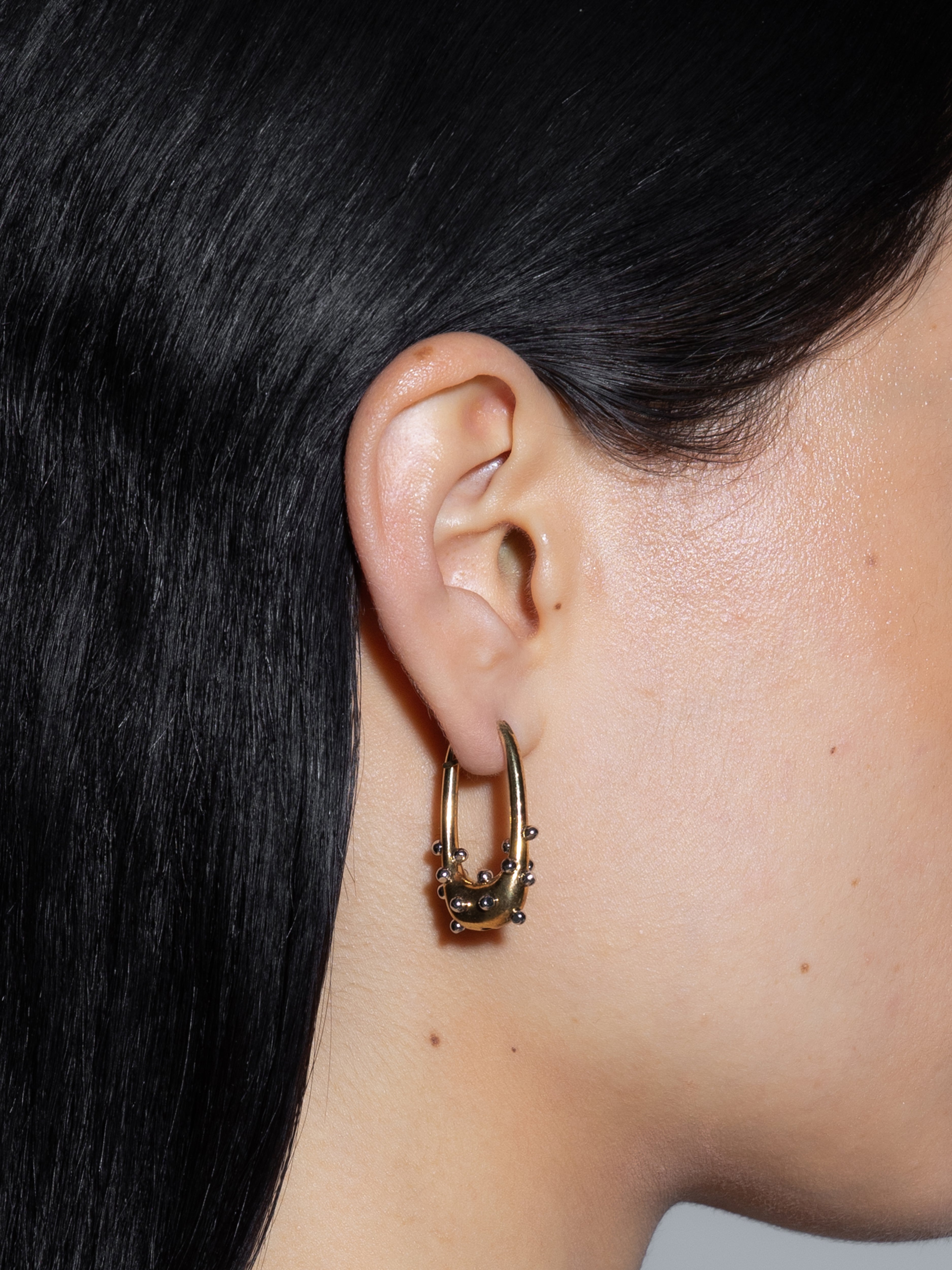 Elias 18kt Gold and Palladium-Plated Hoop Earrings - Image 3