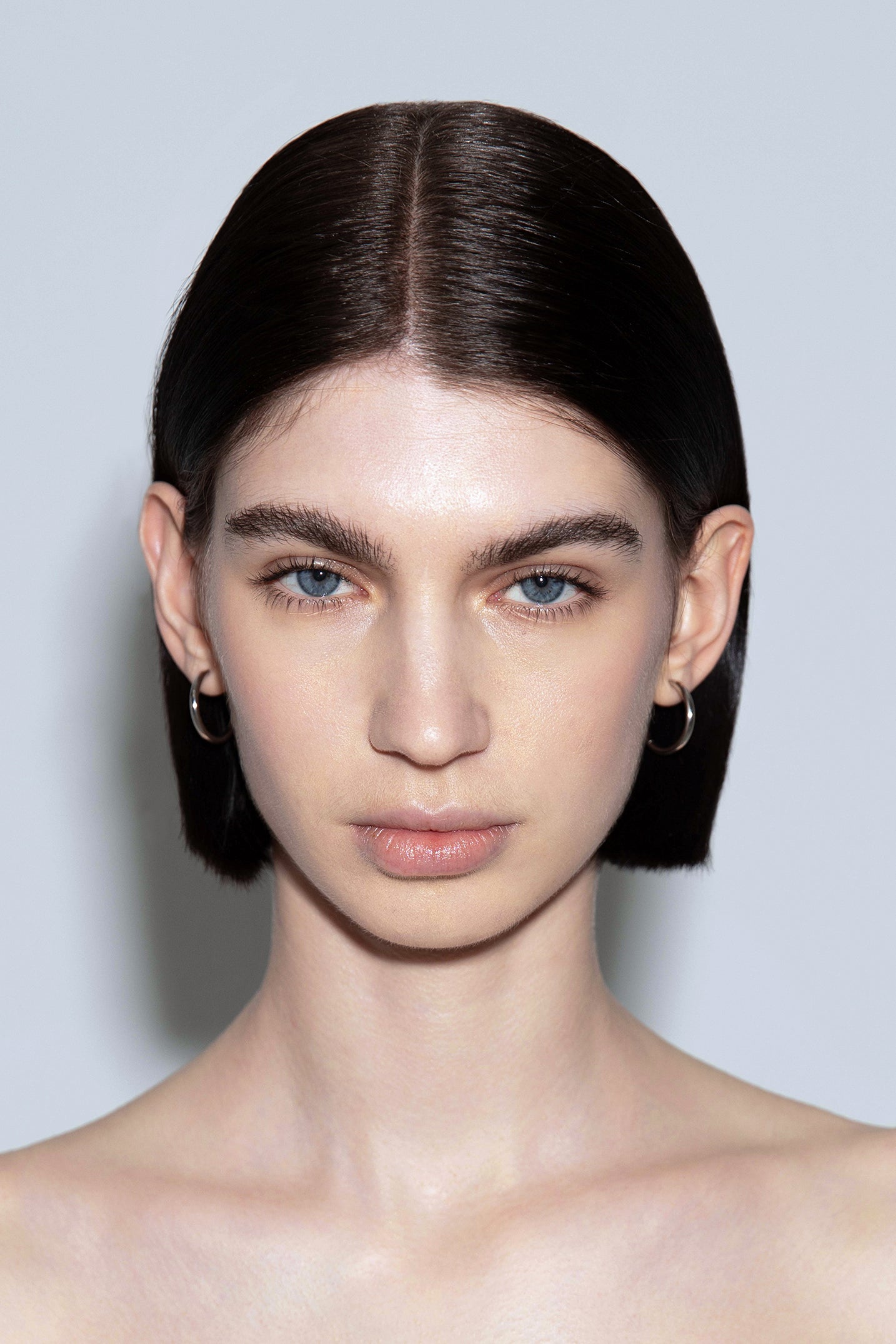 Elona Medium Palladium-Plated Hoop Earrings - Image 3
