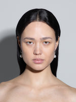 Elvin Pearl and Palladium-Plated Earrings - Image 4