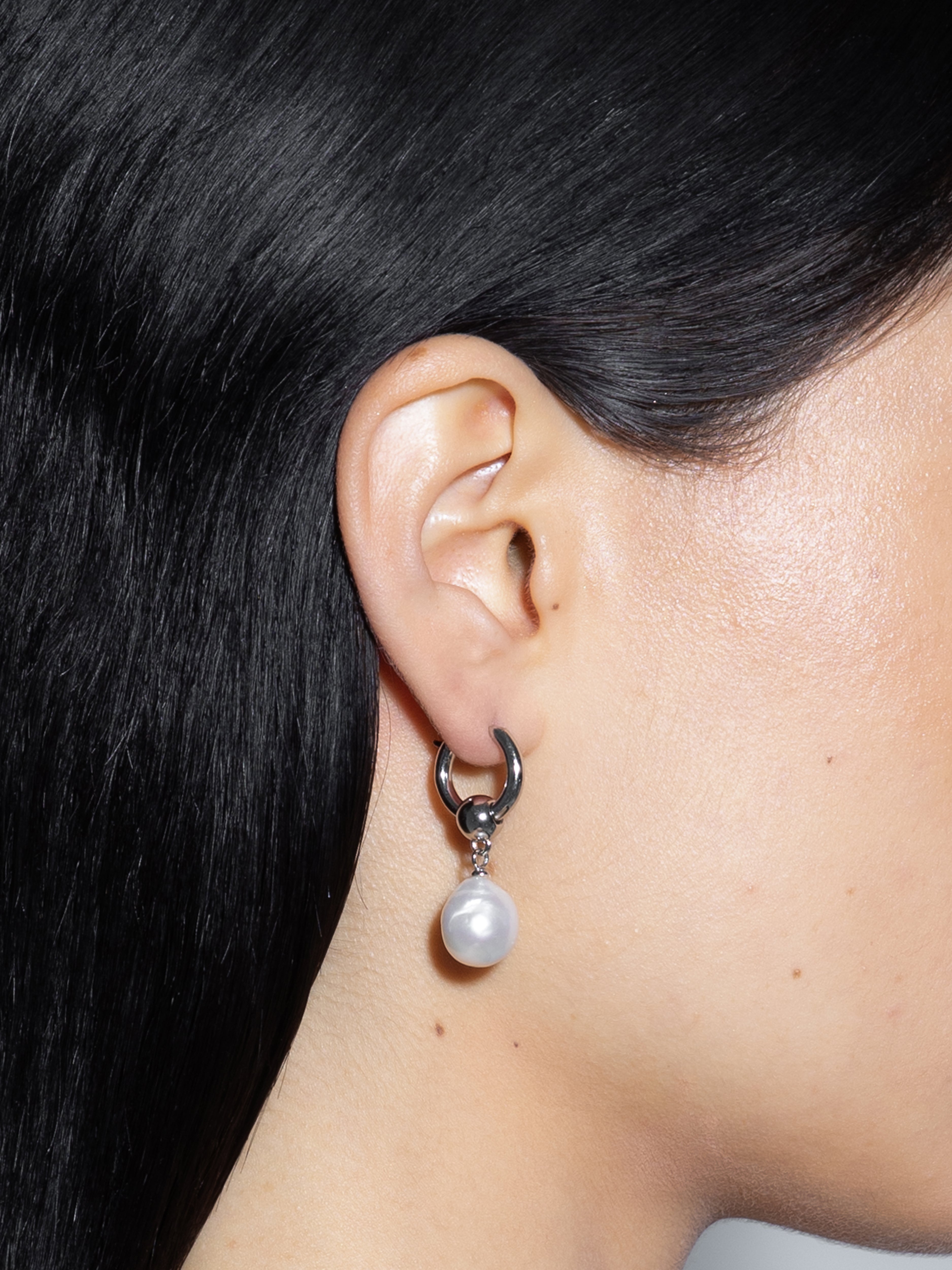 【HYERES LOR】25SS★ H Edit Silver (Y) Freshwater Pearl L NC HYERES LOR】25SS☆ H Edit Silver (Y) Freshwater Pearl L NC