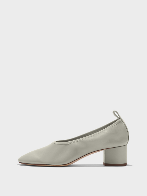 Aeyde | Gemma Round-Toe Pumps Leather Pumps for Women | Cloud Nappa | Round Toe | Mid Heel | Side View