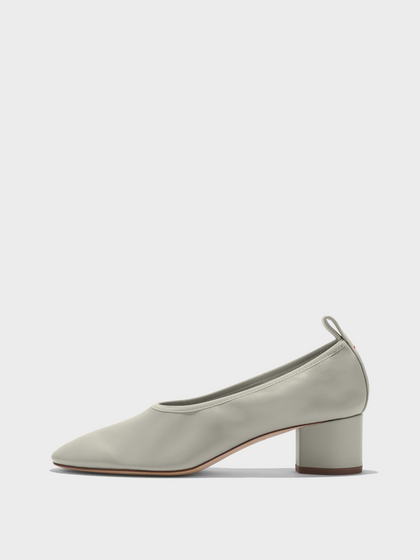 Aeyde | Gemma Round-Toe Pumps Leather Pumps for Women | Cloud Nappa | Round Toe | Mid Heel | Side View