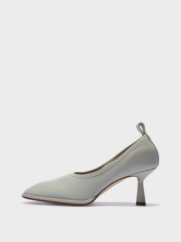 Aeyde | Giulia Stiletto Pumps Leather Pumps for Women | Cloud Nappa | Round Toe | Mid Heel | Side View
