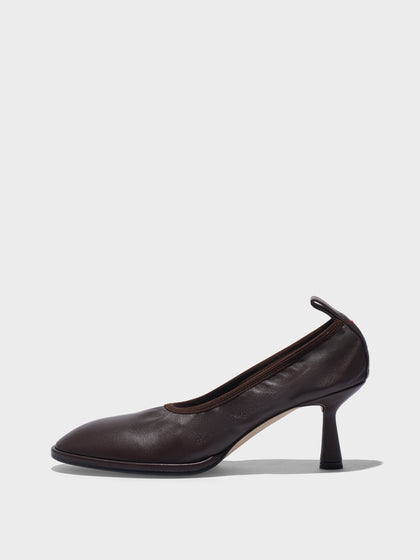 Aeyde | Giulia Stiletto Pumps Leather Pumps for Women | Moka Nappa | Round Toe | Mid Heel | Side View