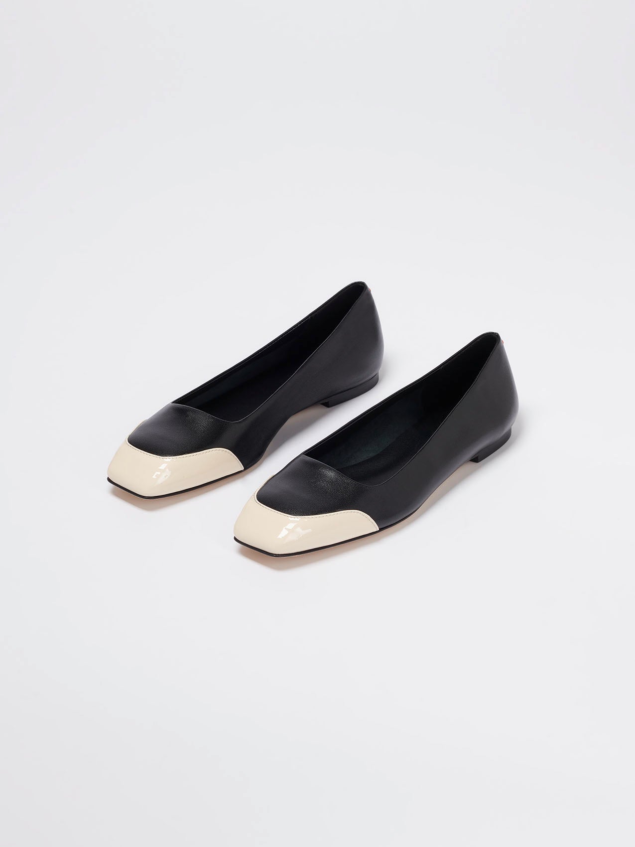 Aeyde | Iris Leather and Patent Ballet Flats Leather Flats for Women | Black/Creamy Nappa/Patent | Square Toe | Flat Heel | On Feet