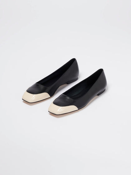 Aeyde | Iris Leather and Patent Ballet Flats Leather Flats for Women | Black/Creamy Nappa/Patent | Square Toe | Flat Heel | On Feet