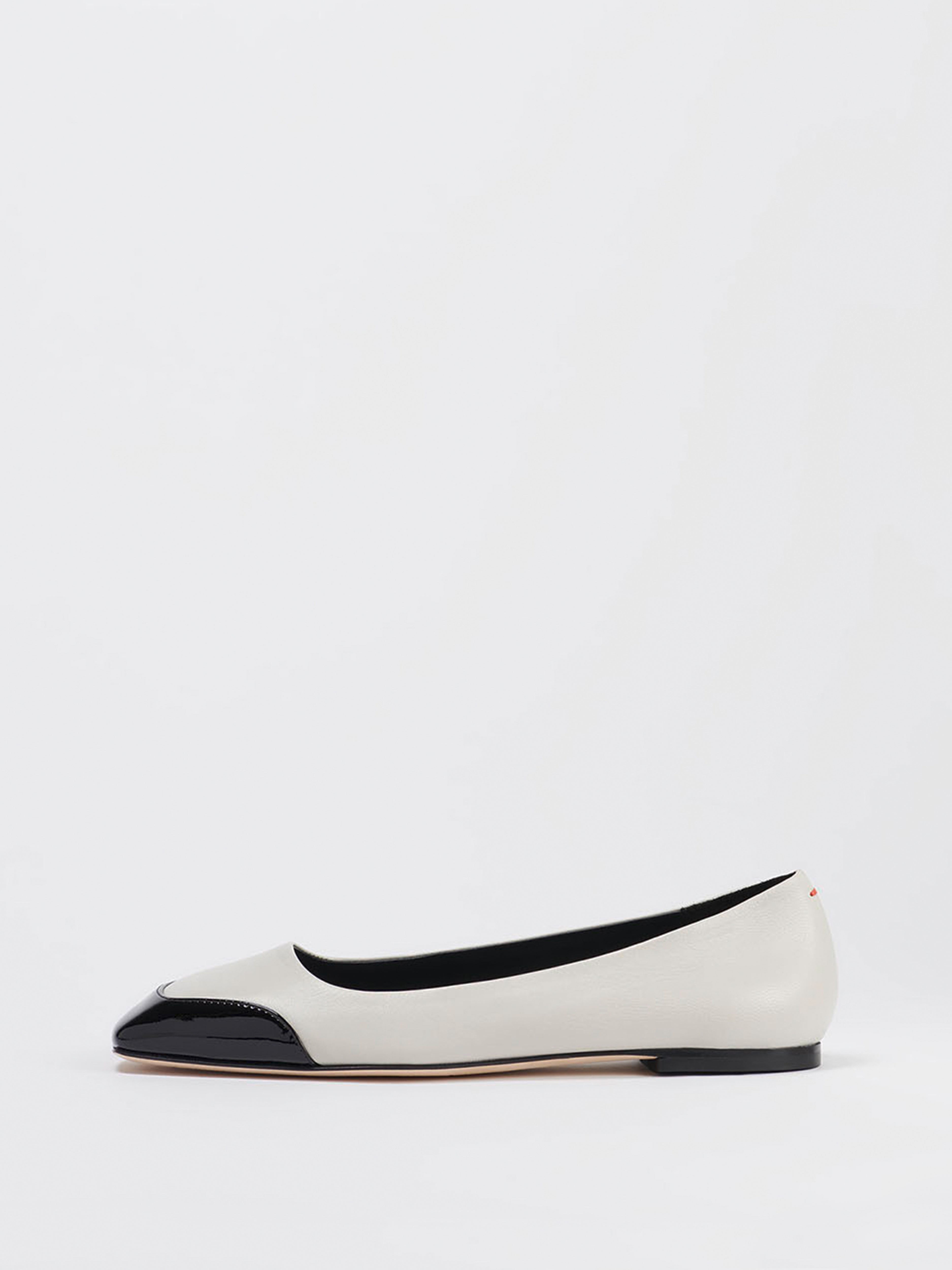 Aeyde | Iris Chalk/Black Nappa/Patent Leather Flats for Women | Chalk/Black Nappa/Patent | Square Toe | Flat Heel | Side View