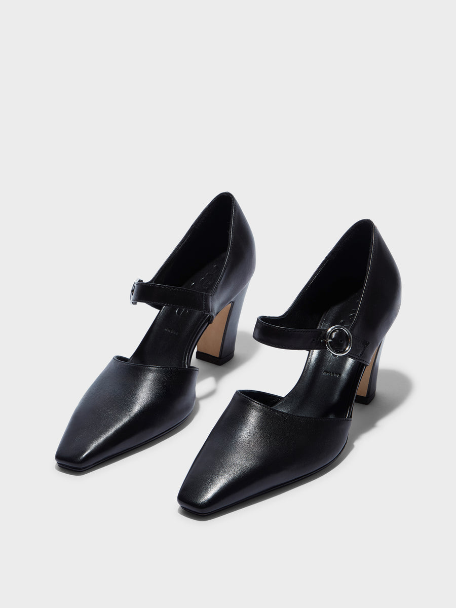 Isidora Mary-Jane Pumps