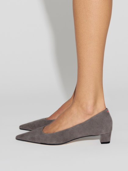 Aeyde | Judi Suede Pointed Pumps Leather Pumps for Women | Taupe Suede | Pointed Toe | Low Heel | How to Style