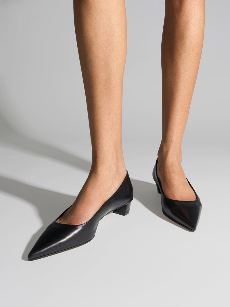 Judi Pointed Pumps