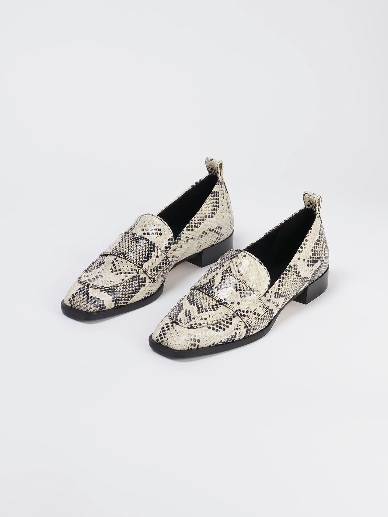 Aeyde | Julie Leather Loafers Leather Flats, Loafers for Women | Creamy Snake | Square Toe | Low Heel | On Feet
