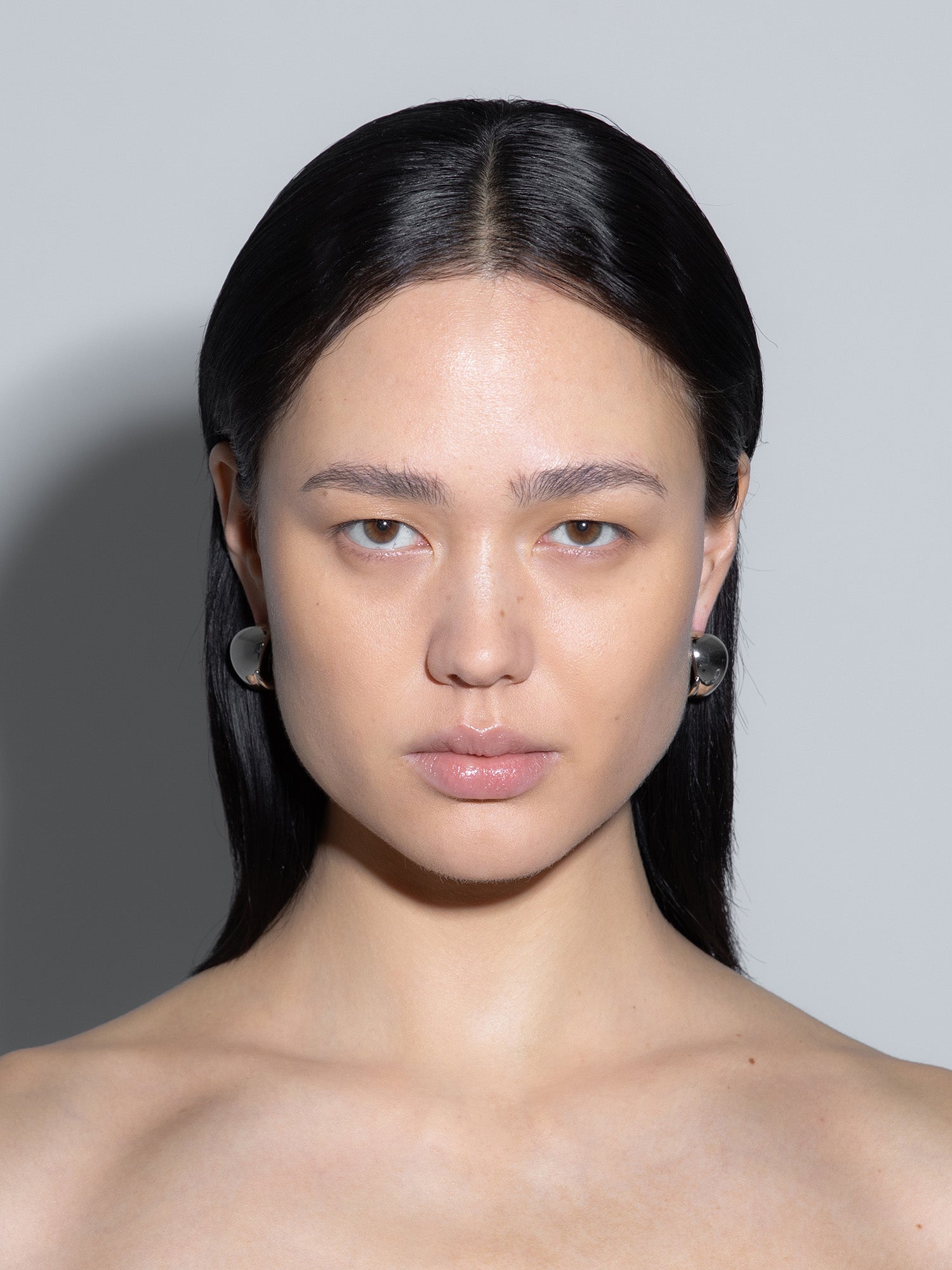 Junior Medium Palladium-Plated Earrings - Image 3