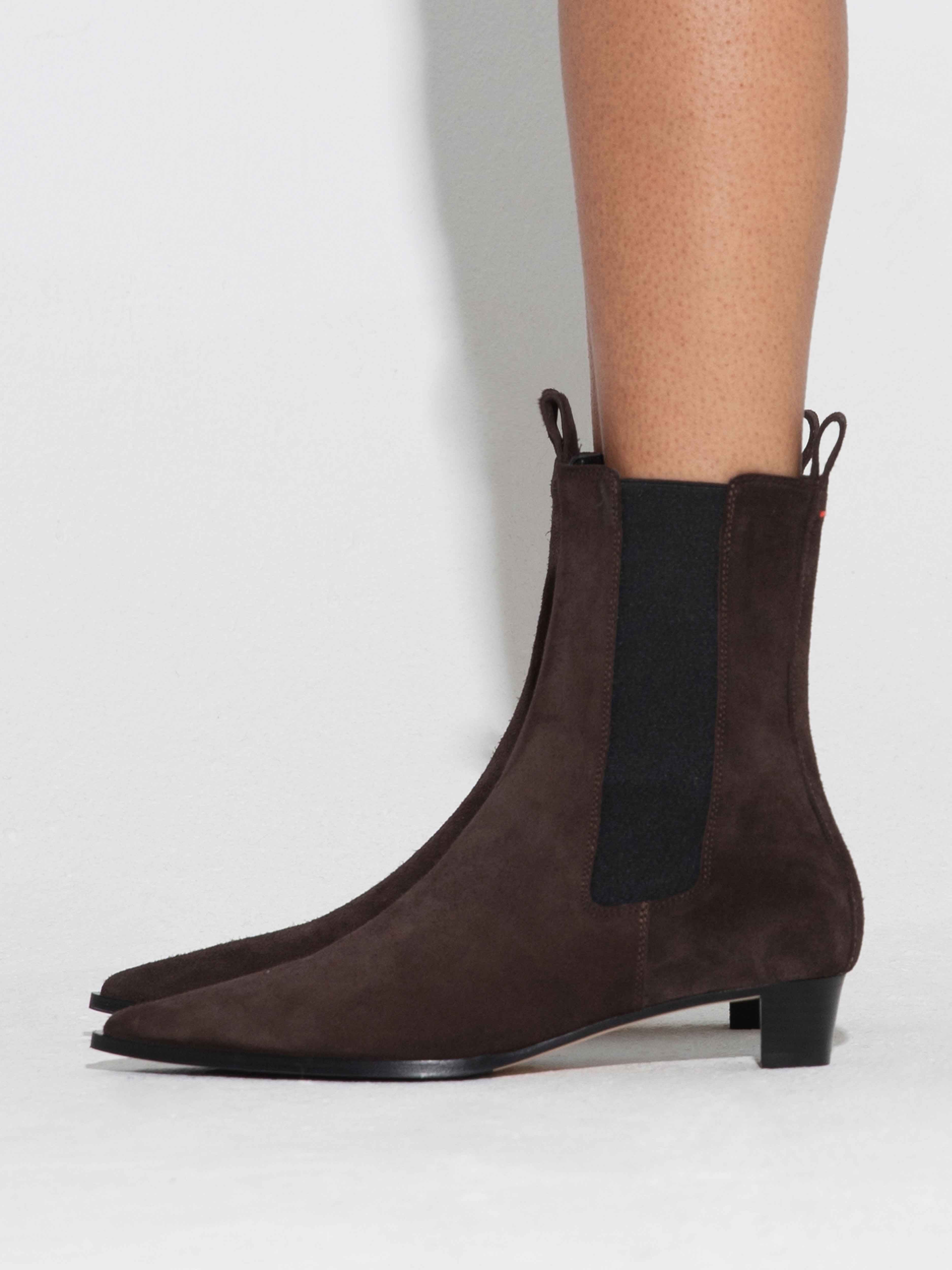 【関税込み】Aeyde タン Kiki チェルシーブーツ Kiki Calfskin Leather Chelsea Boots – Aeyde