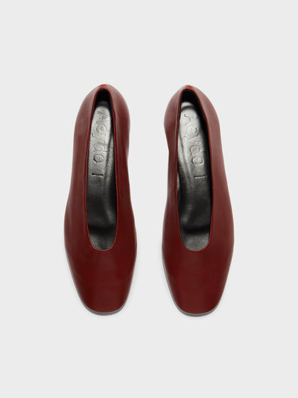 Aeyde | Kirsten Leather Ballet Flats Leather Flats for Women | Rust Nappa | Round Toe | Flat Heel | Front View