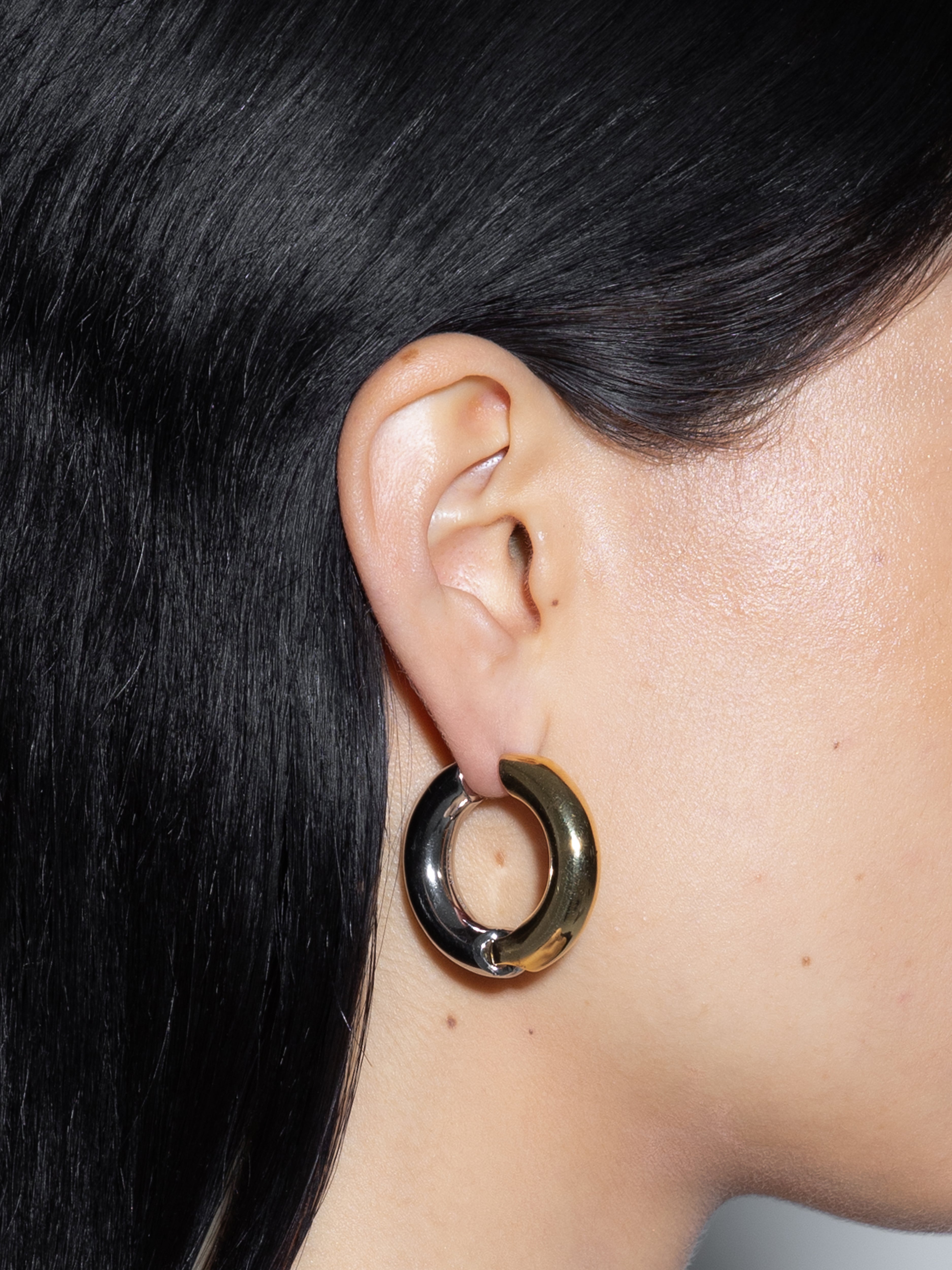 Laurie Large 18kt Gold and Palladium-Plated Hoop Earrings - Image 3