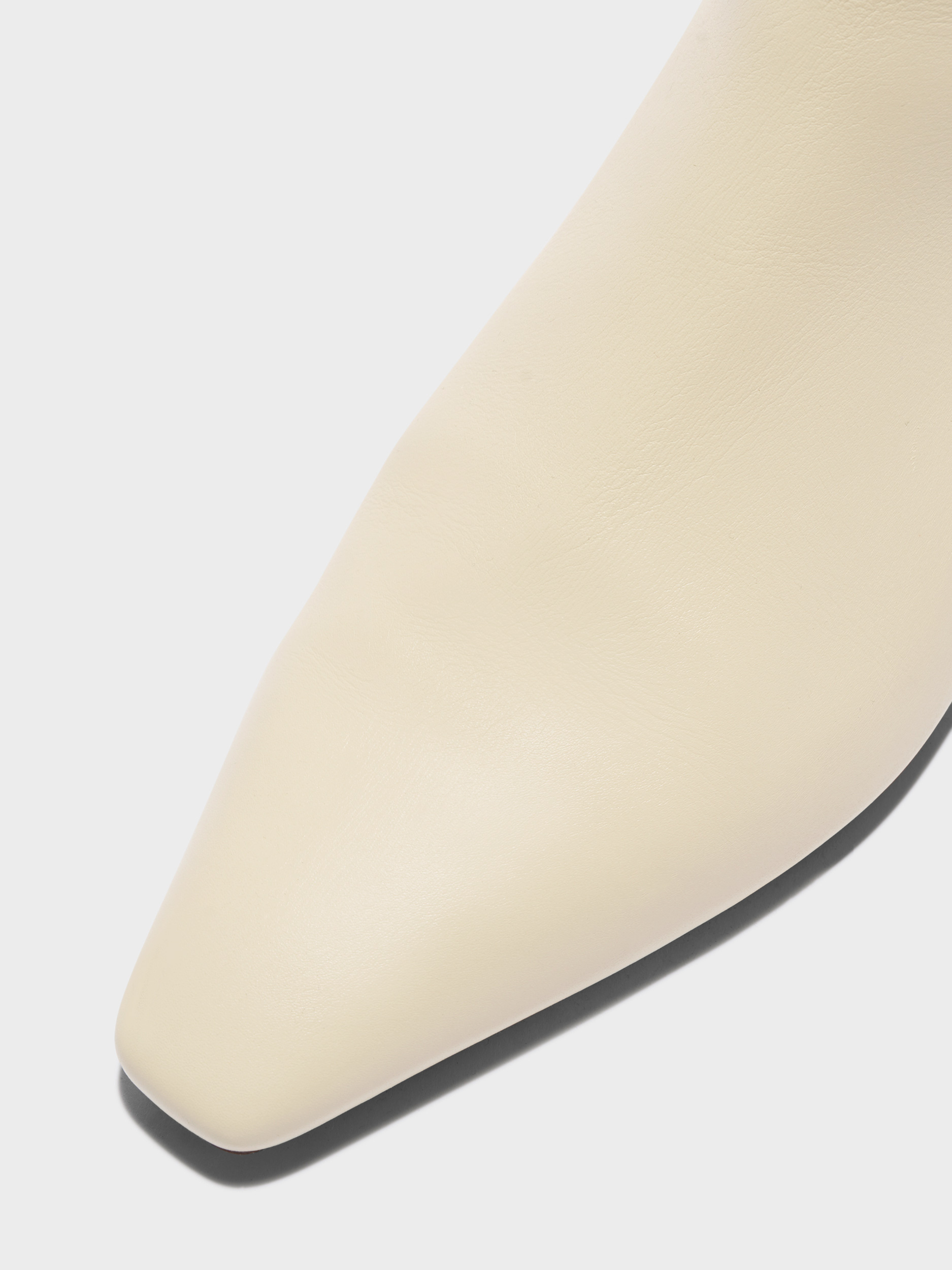 Aeyde | Lilia Leather Ankle Boots Leather Ankle Boots for Women | Creamy Calf | Square Toe | Low Heel | Front View