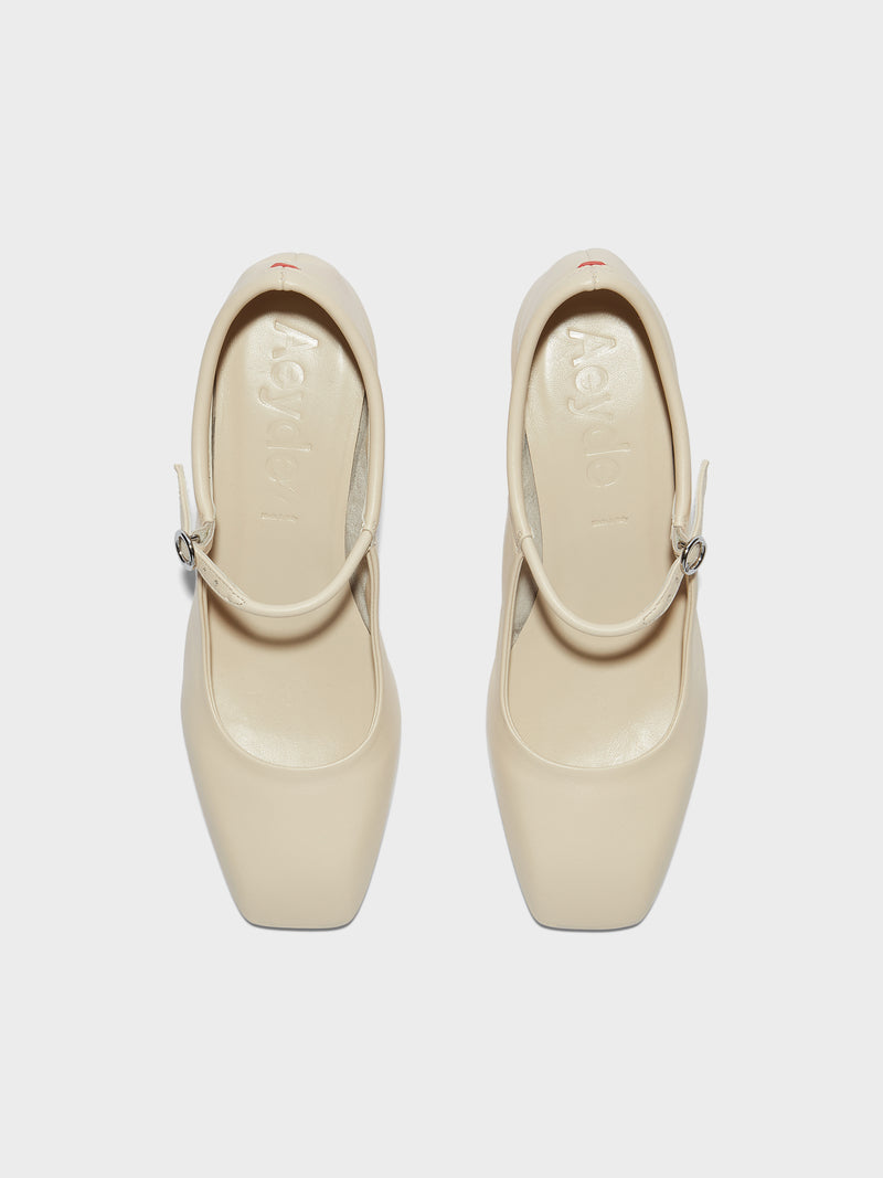 Lina Mary-Jane Pumps