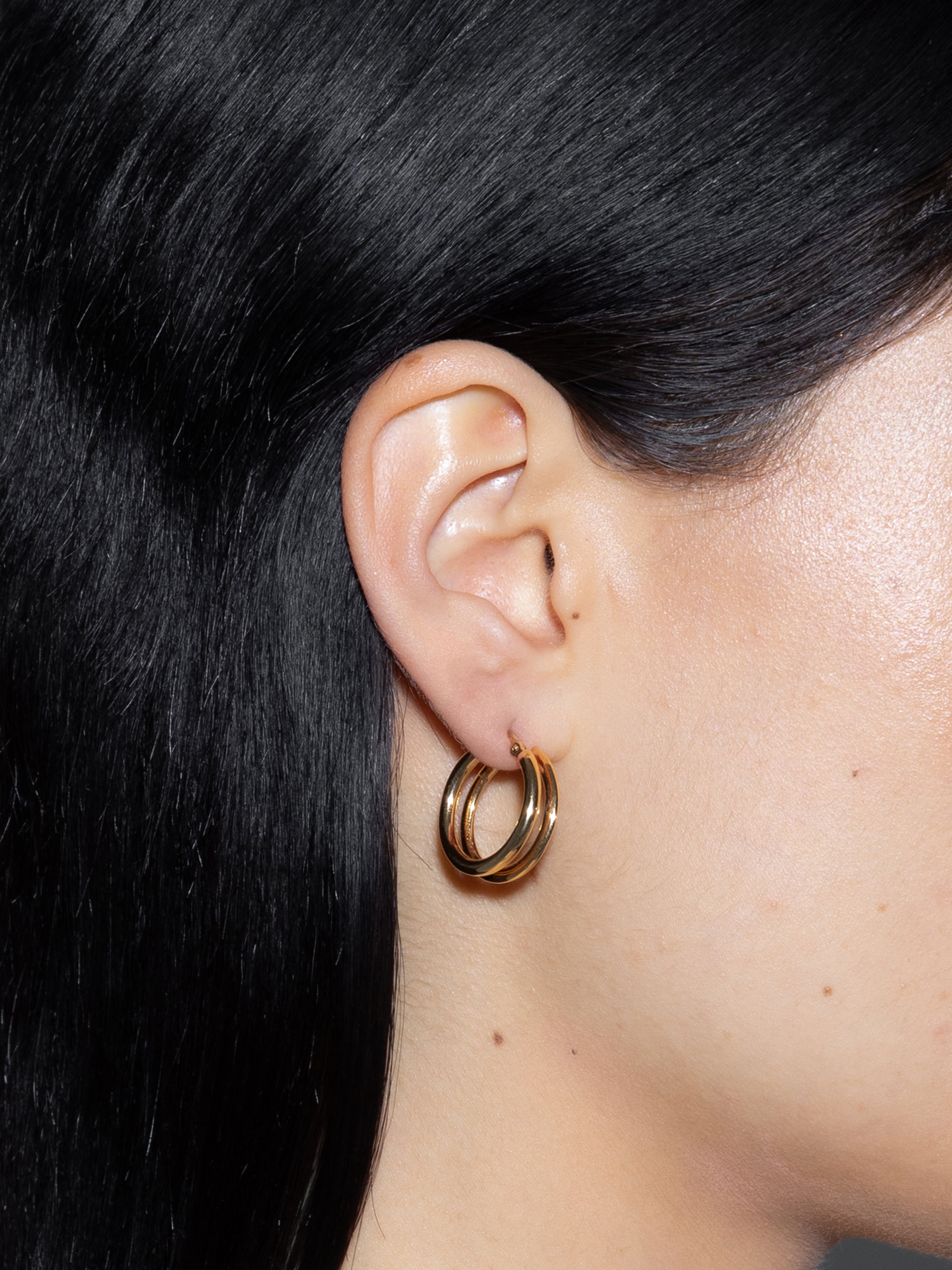 Lumi 18kt Gold-Plated Hoop Earrings - Image 3