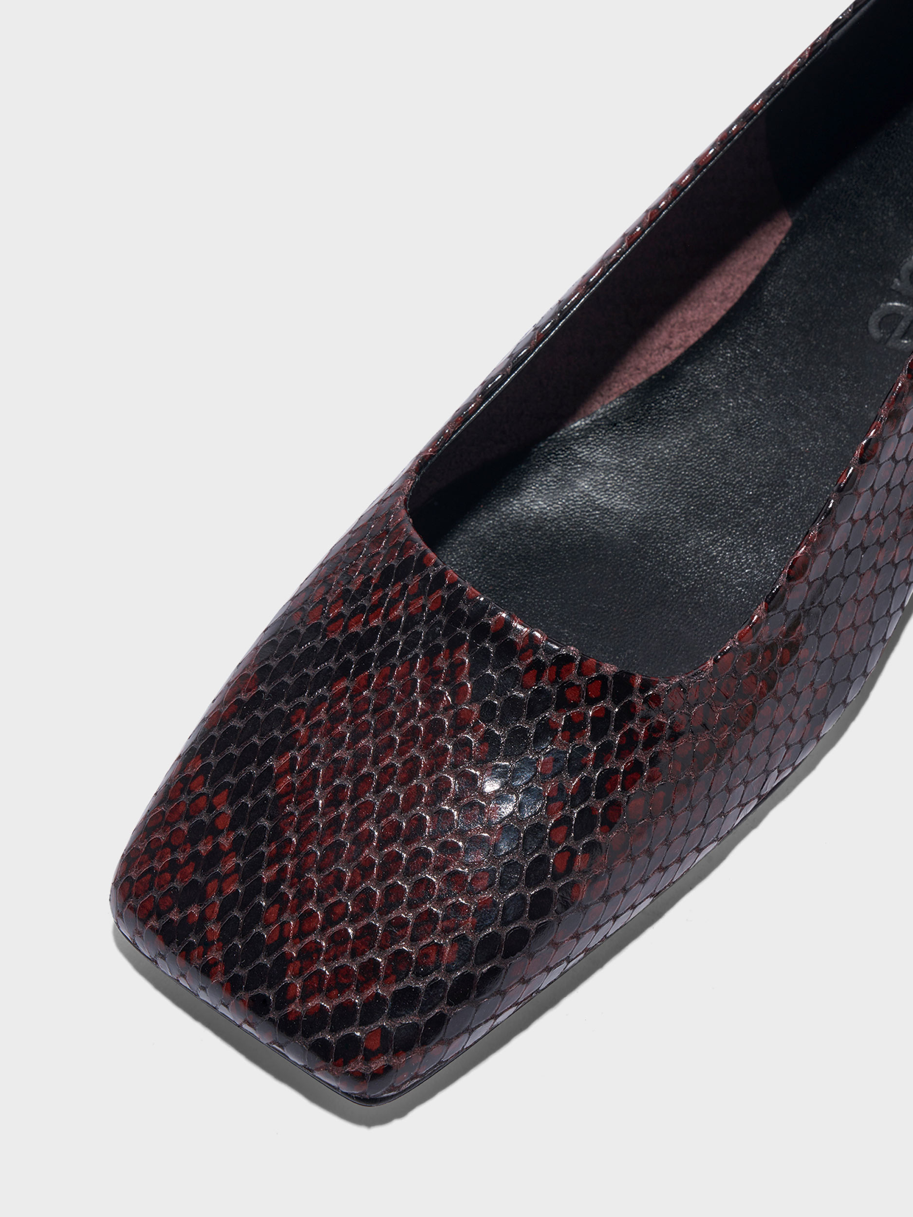 Aeyde | Matti Square-Toe Flats Leather Flats for Women | Port Snake | Square Toe | Flat Heel | Heel Details