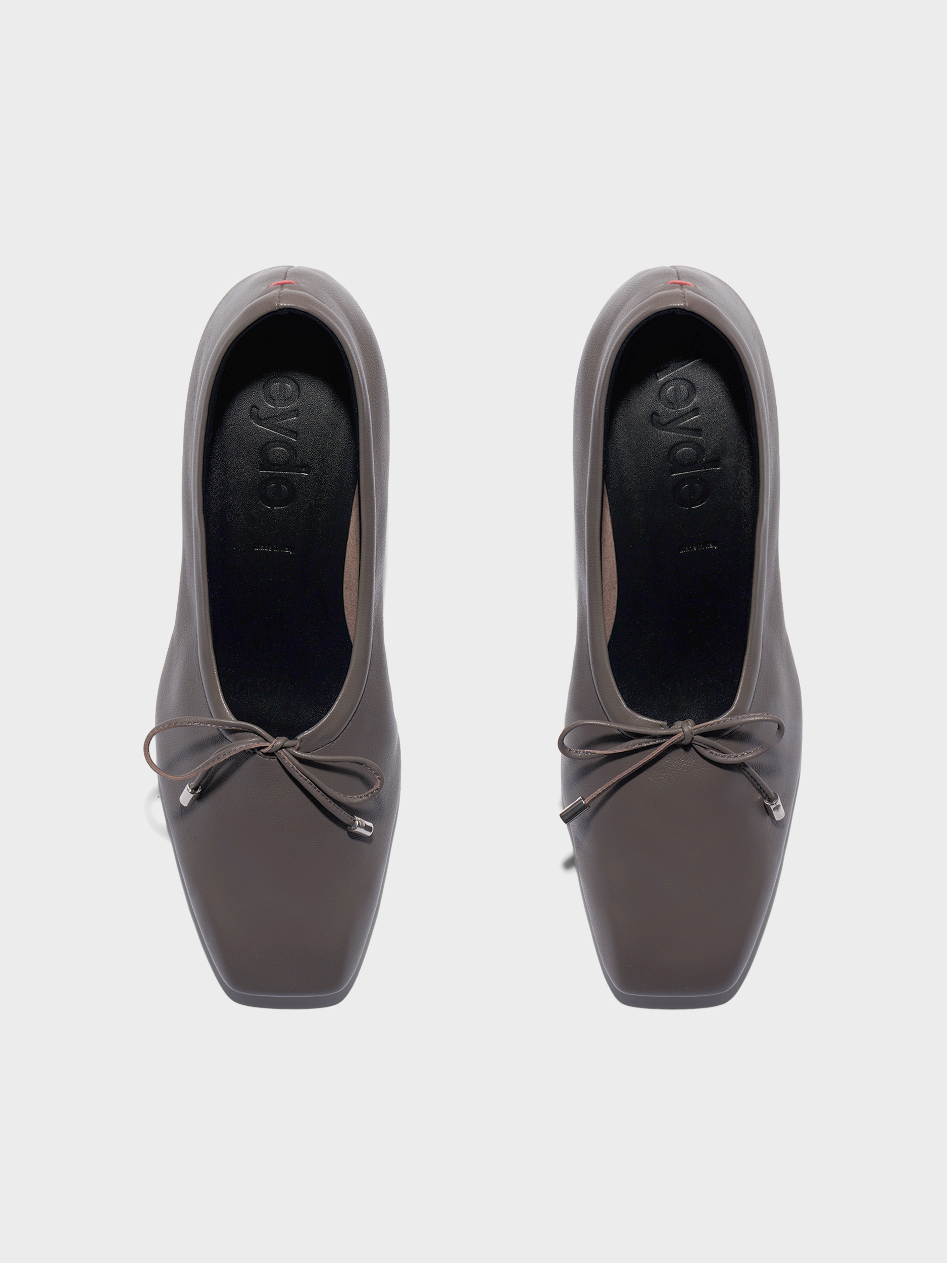 Aeyde | Narissa Square-Toe Pumps Leather Pumps for Women | Taupe Lambskin | Square Toe | Mid Heel | Front View
